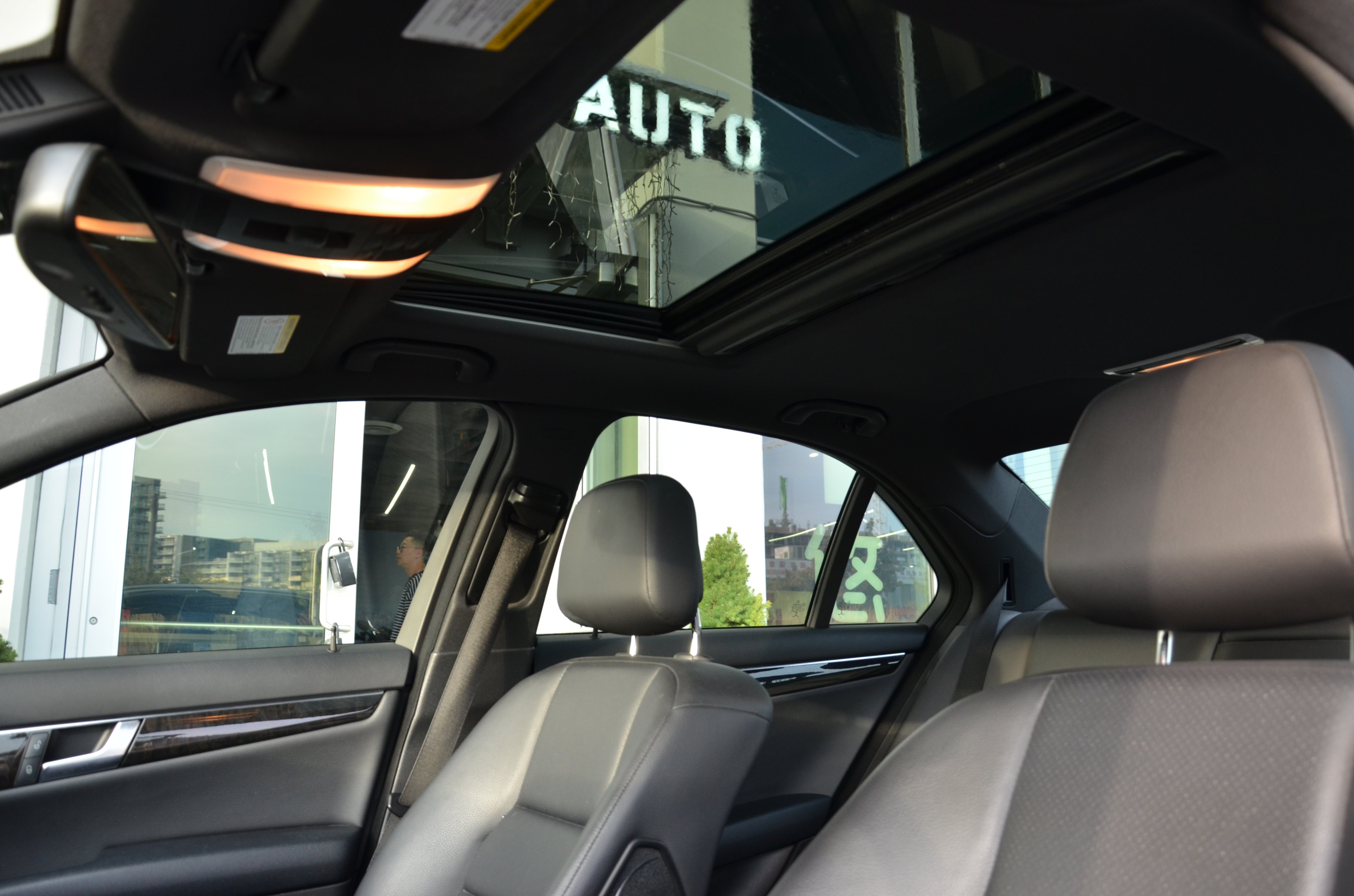 2014 Mercedes-Benz C-Class 4dr Sdn C 300 4MATIC, 温哥华, 全款车