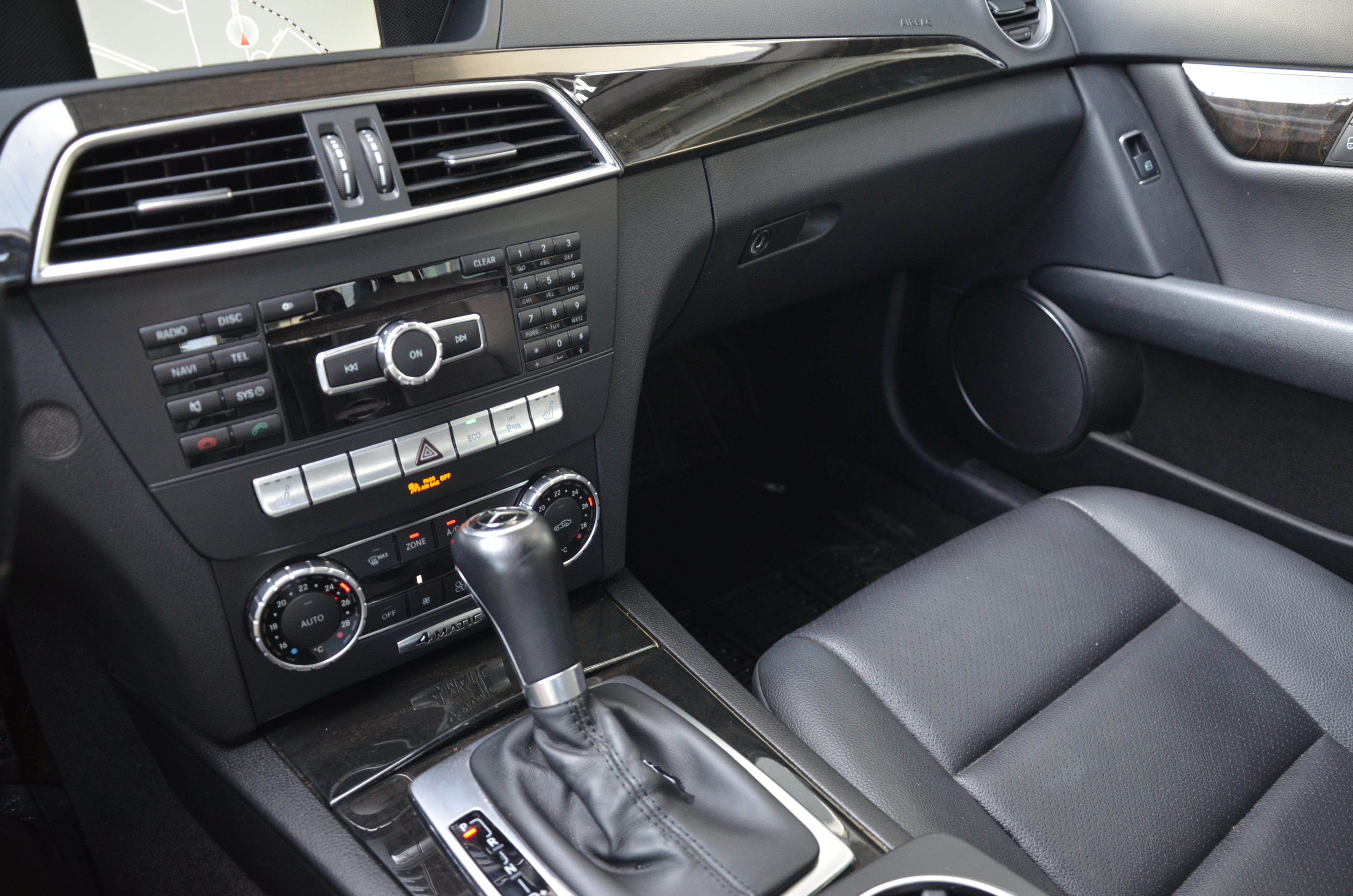 2014 Mercedes-Benz C-Class 4dr Sdn C 300 4MATIC, 温哥华, 全款车