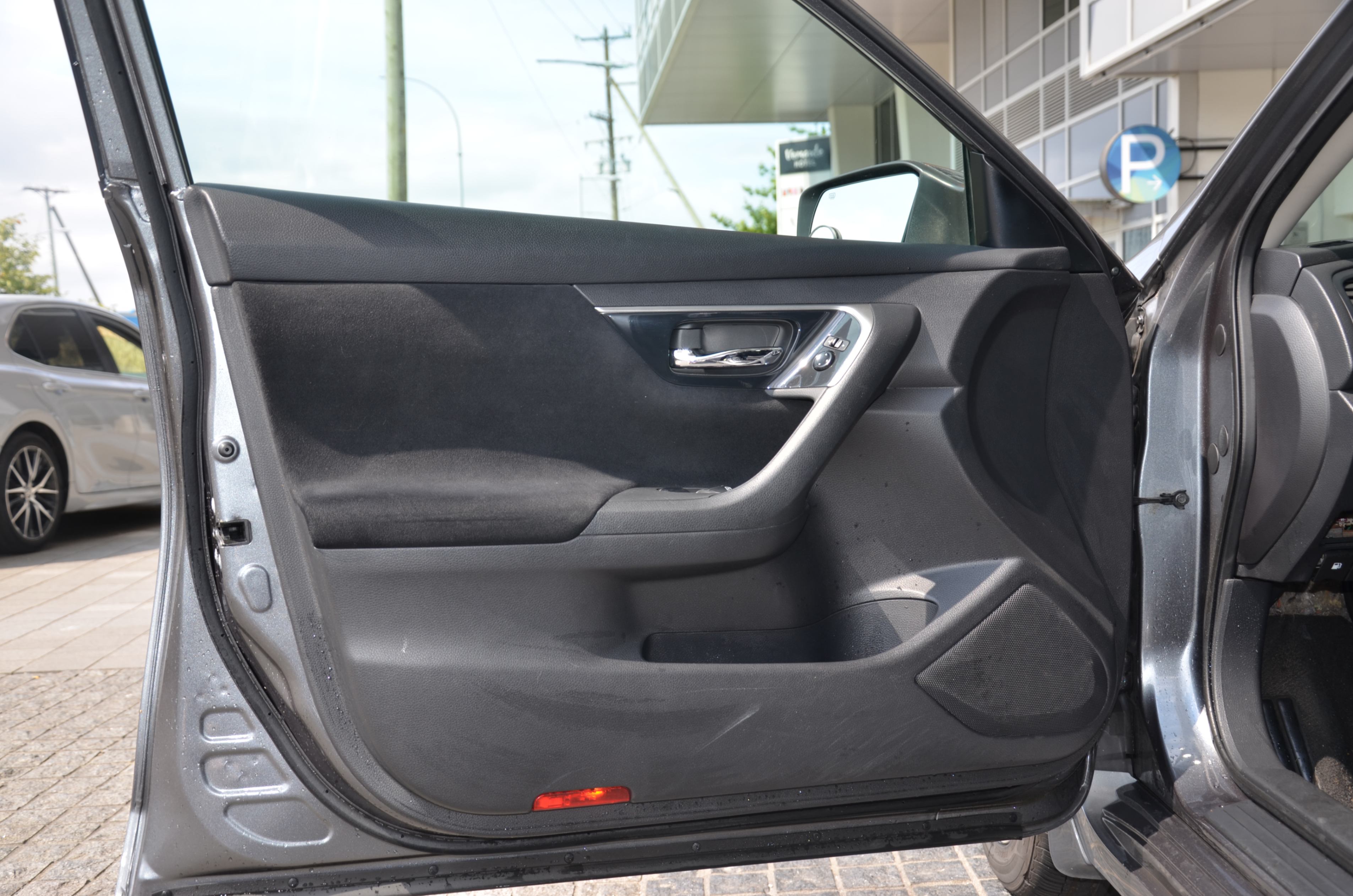 2014 Nissan Altima 4dr Sdn I4 CVT 2.5, Vancouver, Cash