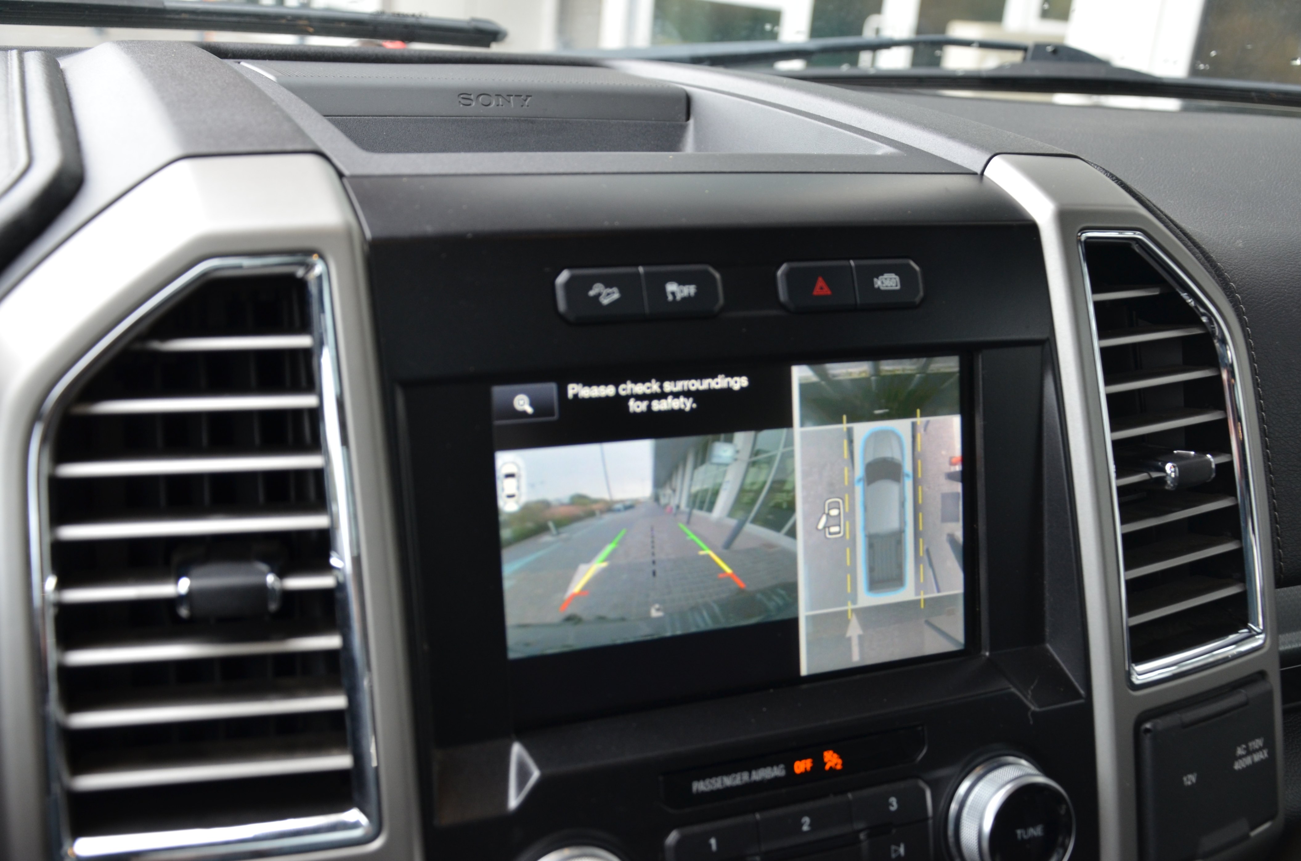 2015 Ford F-150 4WD SuperCrew 145" Lariat, 温哥华, 全款车