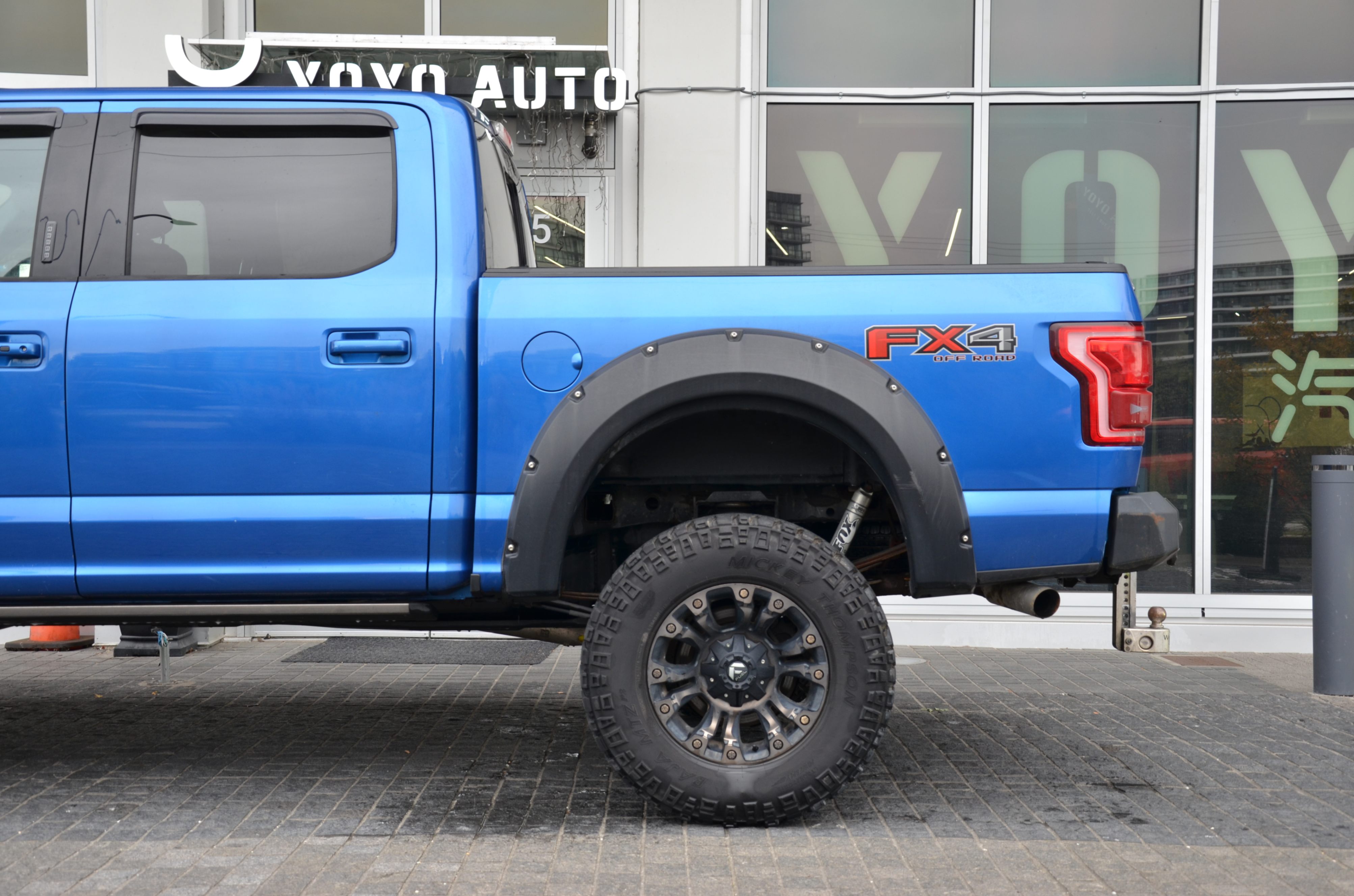 2015 Ford F-150 4WD SuperCrew 145" Lariat, 温哥华, 全款车