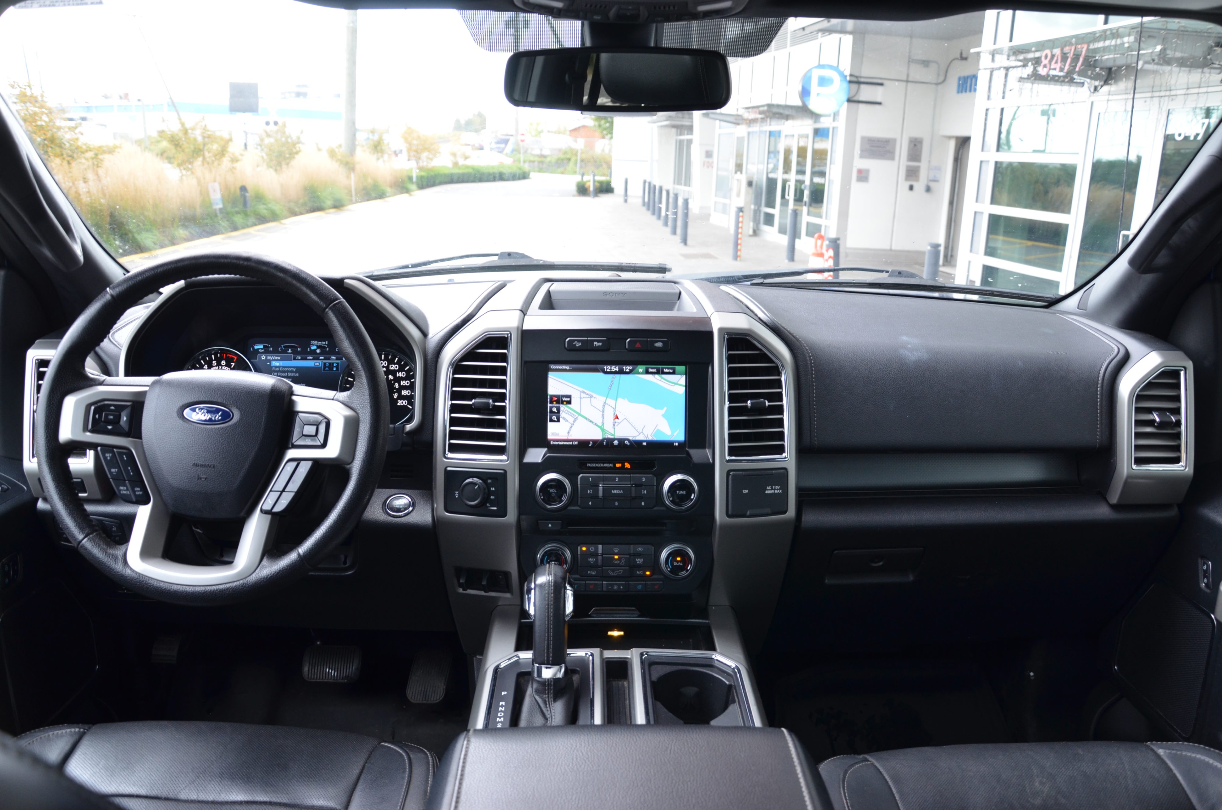 2015 Ford F-150 4WD SuperCrew 145" Lariat, 温哥华, 全款车