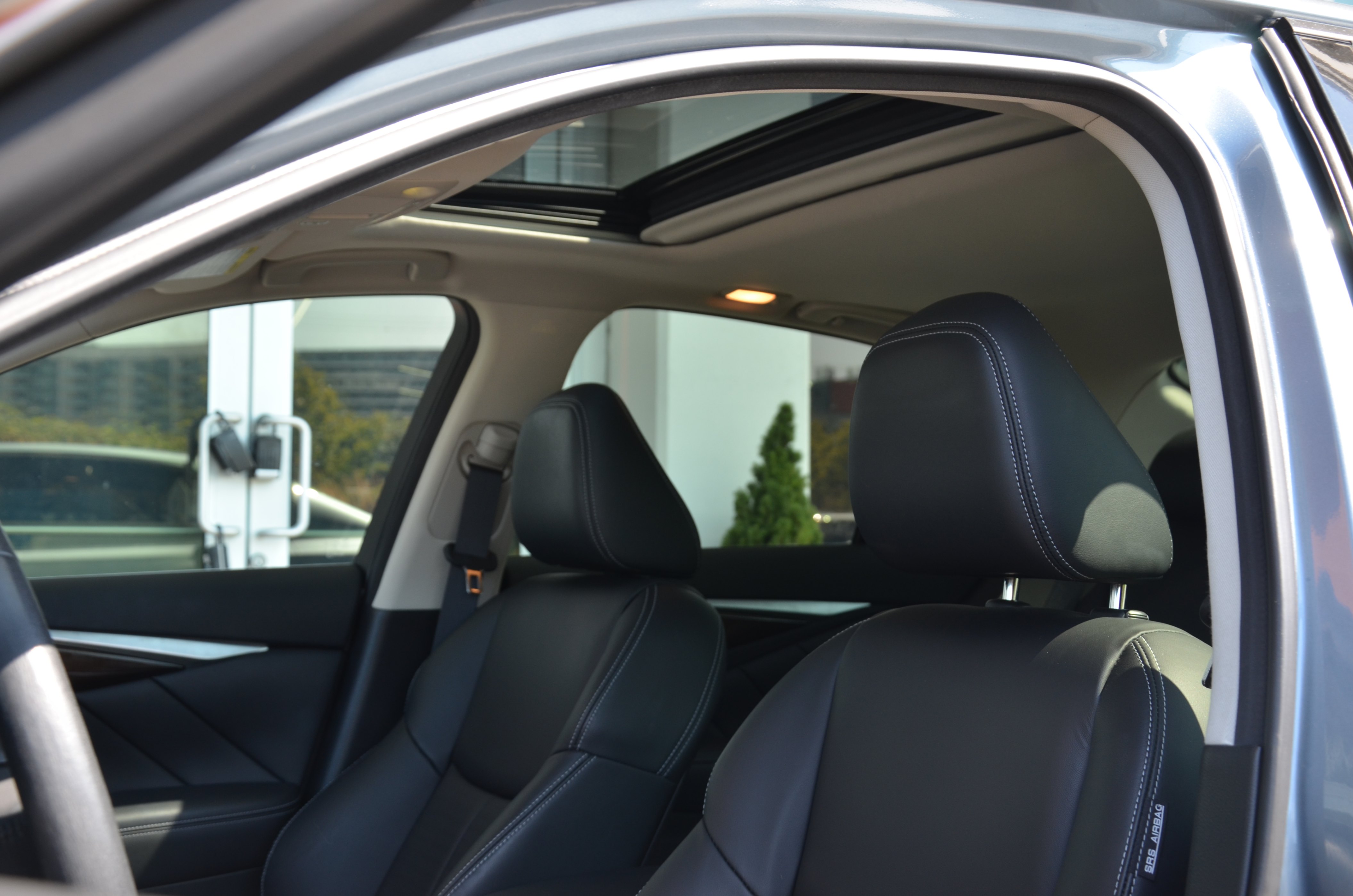 2015 INFINITI Q50 4dr Sdn Sport AWD, Vancouver, Cash