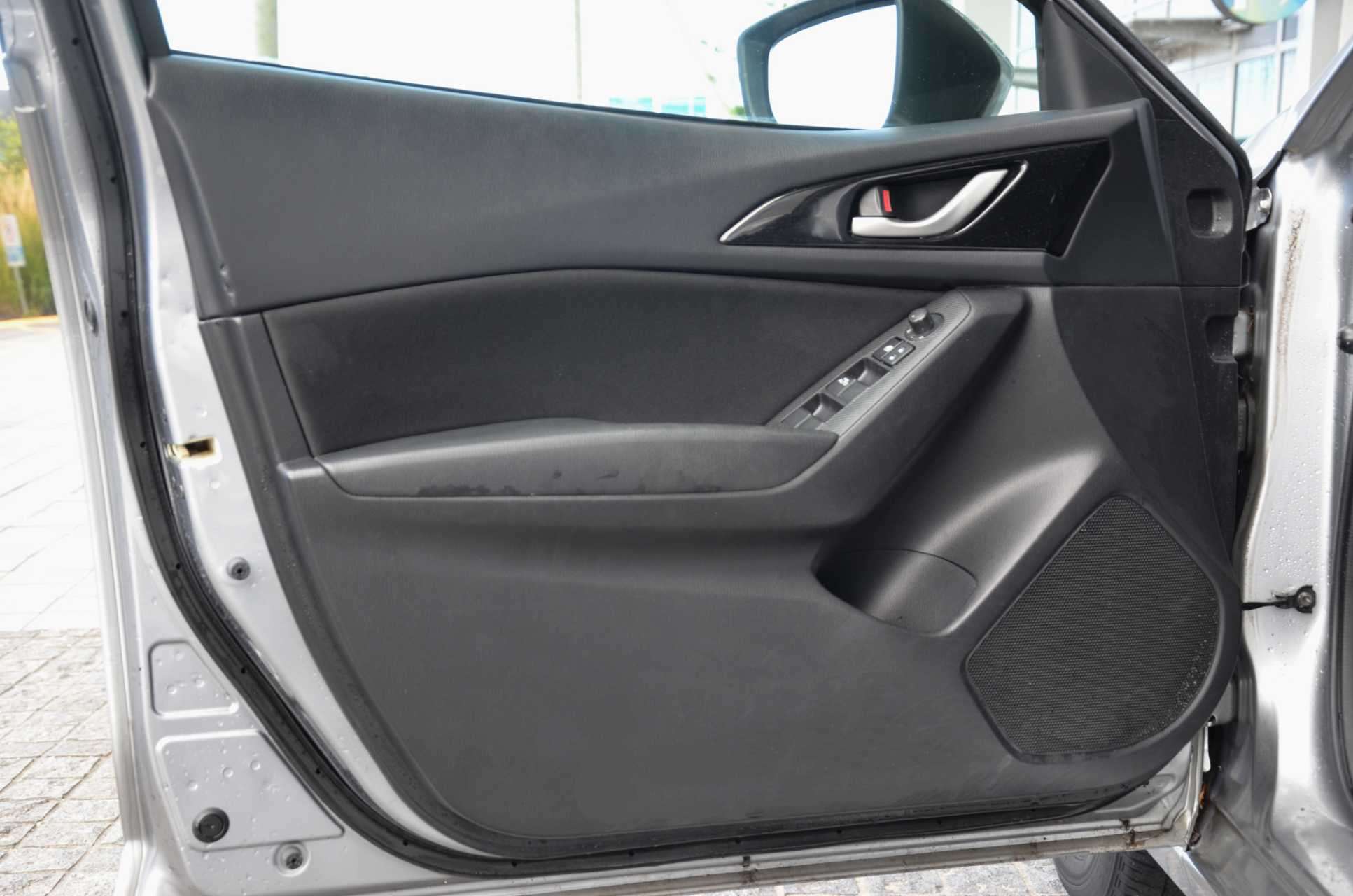 2015 Mazda Mazda3 4dr HB Sport auto GS, Vancouver, Cash