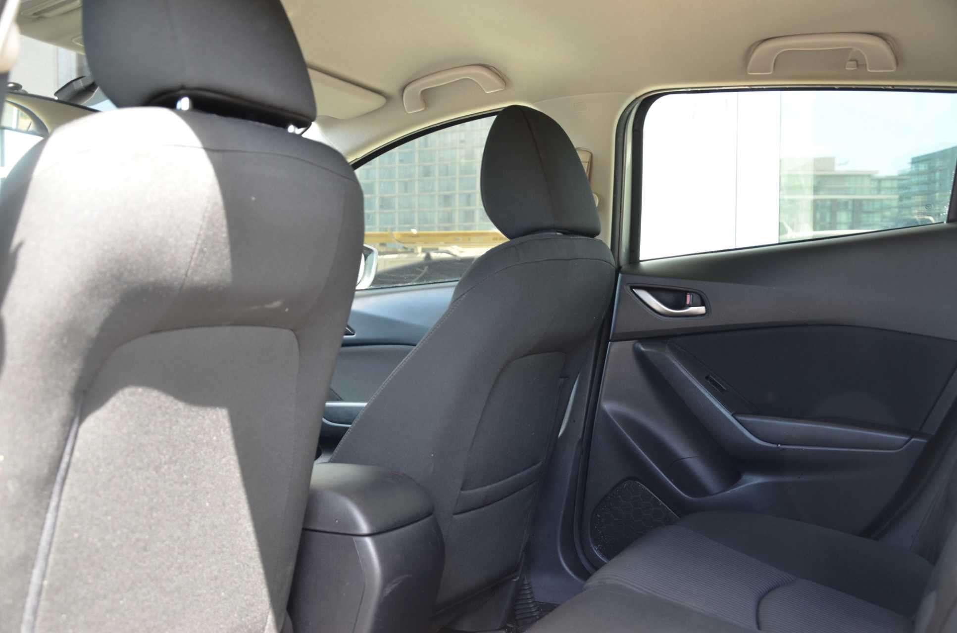 2015 Mazda Mazda3 4dr HB Sport auto GS, Vancouver, Cash