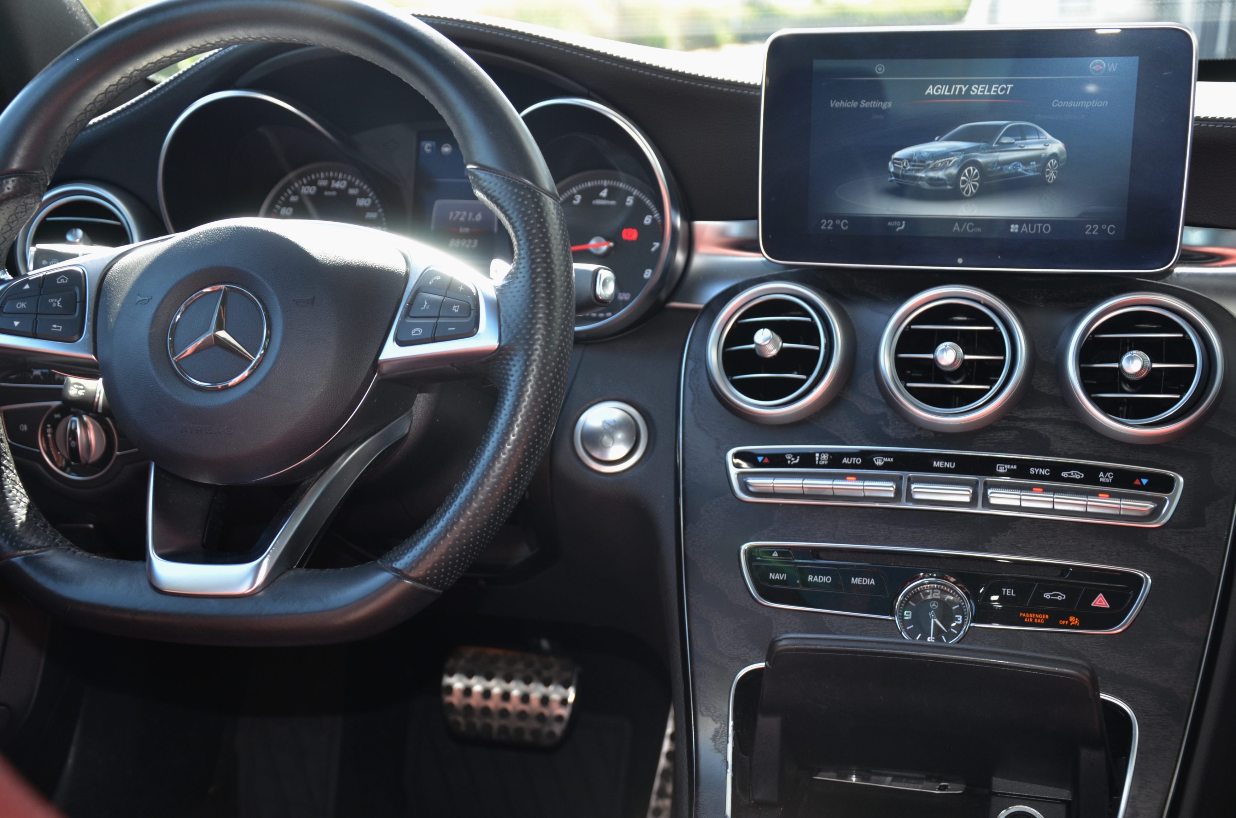 2015 Mercedes-Benz C-Class 4dr Sdn C 400 4MATIC, Vancouver, Cash