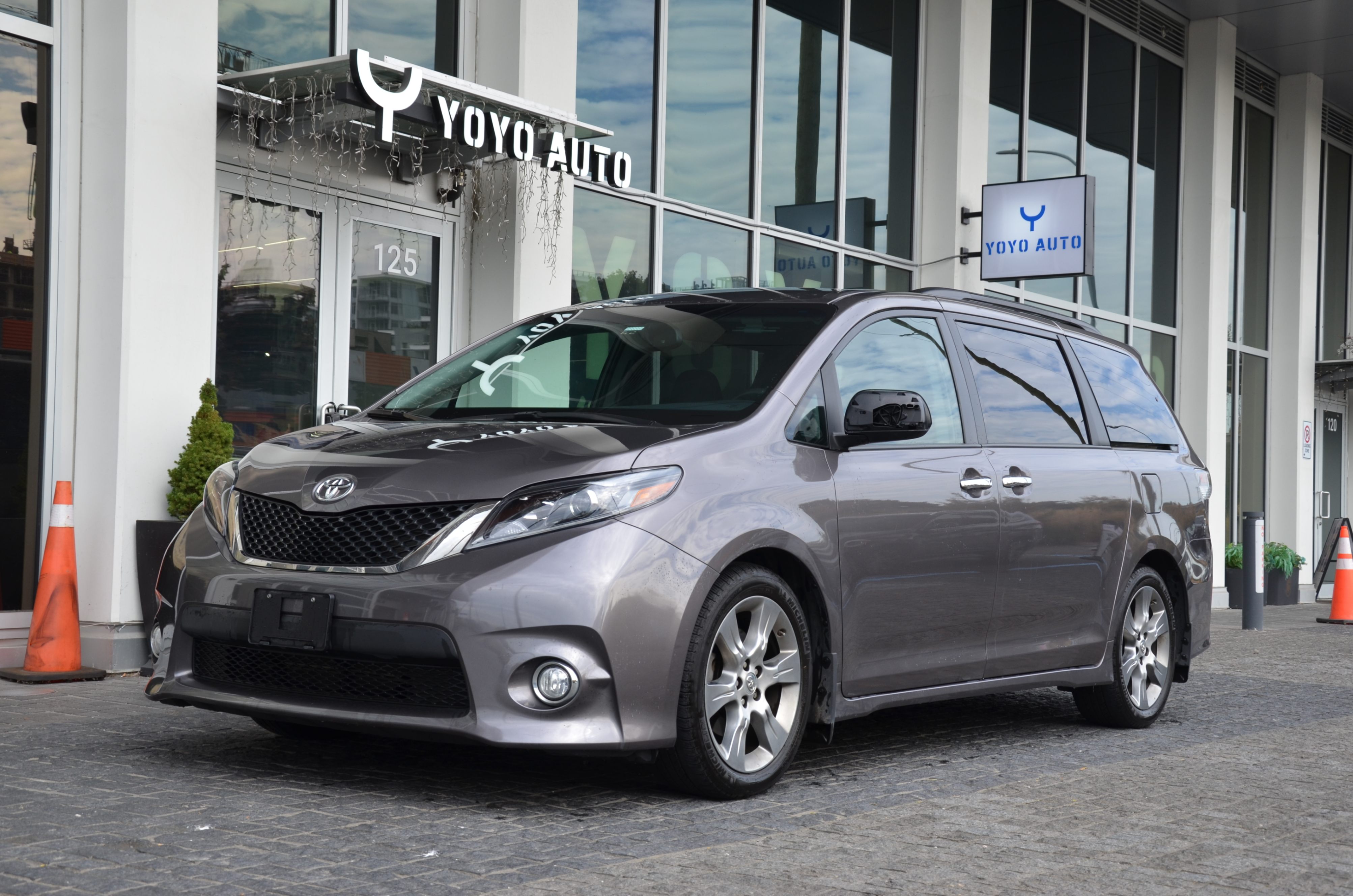 2015 Toyota Sienna 5dr SE 8-Pass FWD, Vancouver, Cash