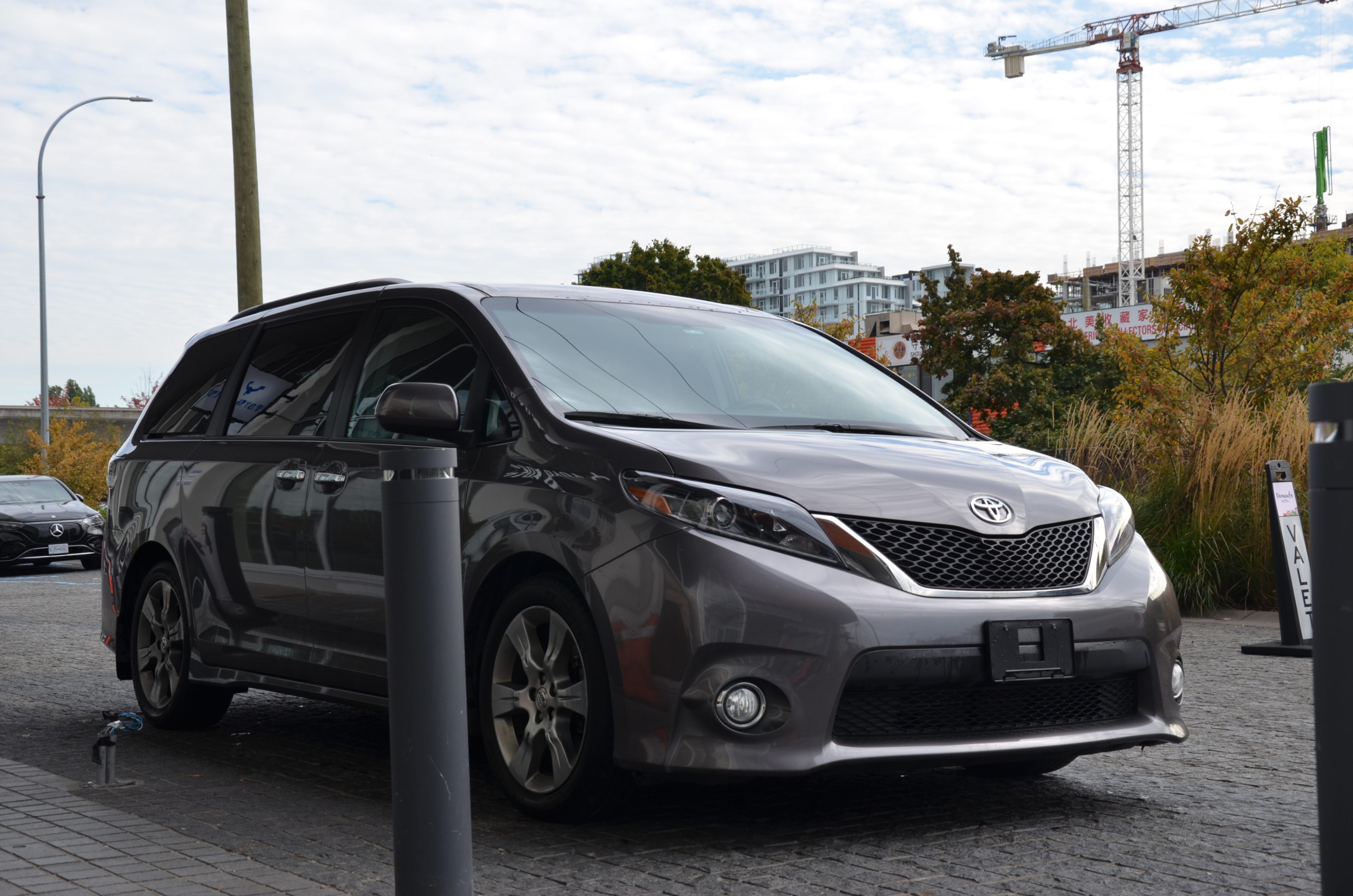 2015 Toyota Sienna 5dr SE 8-Pass FWD, Vancouver, Cash