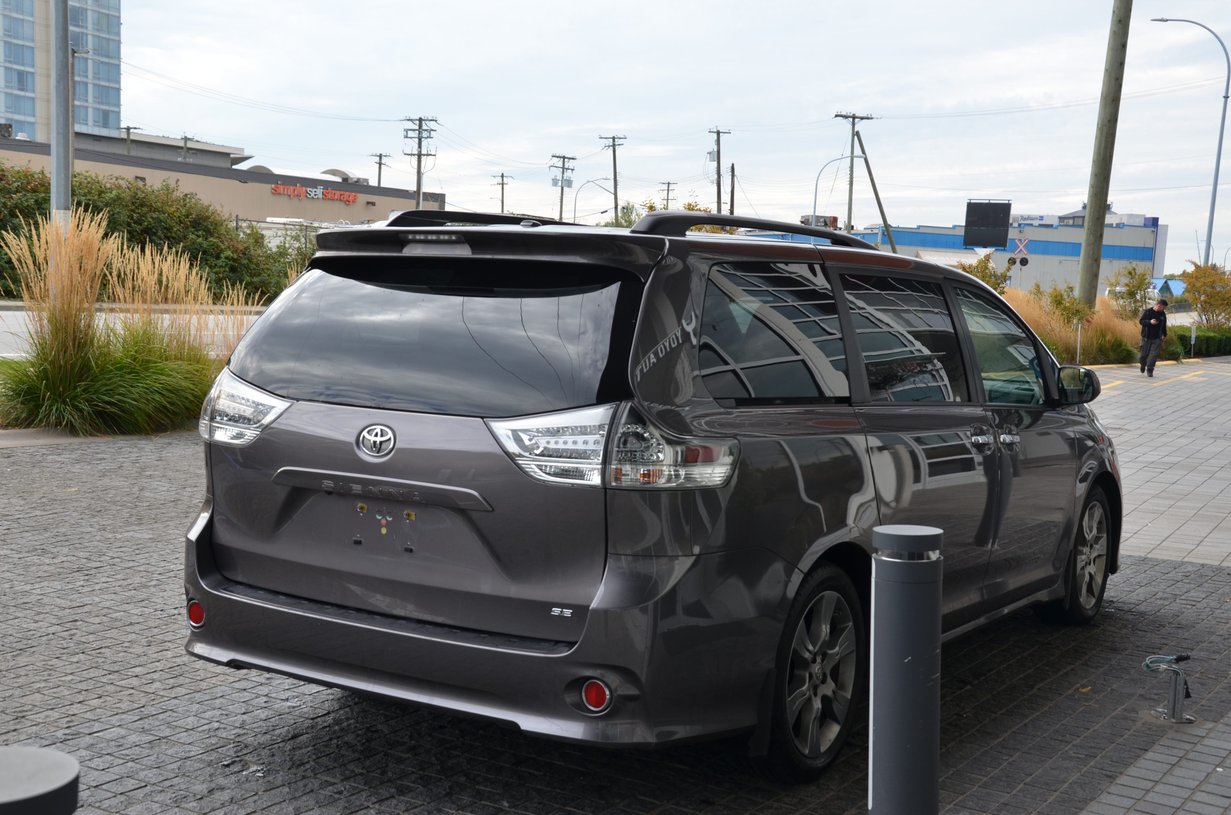 2015 Toyota Sienna 5dr SE 8-Pass FWD, Vancouver, Cash