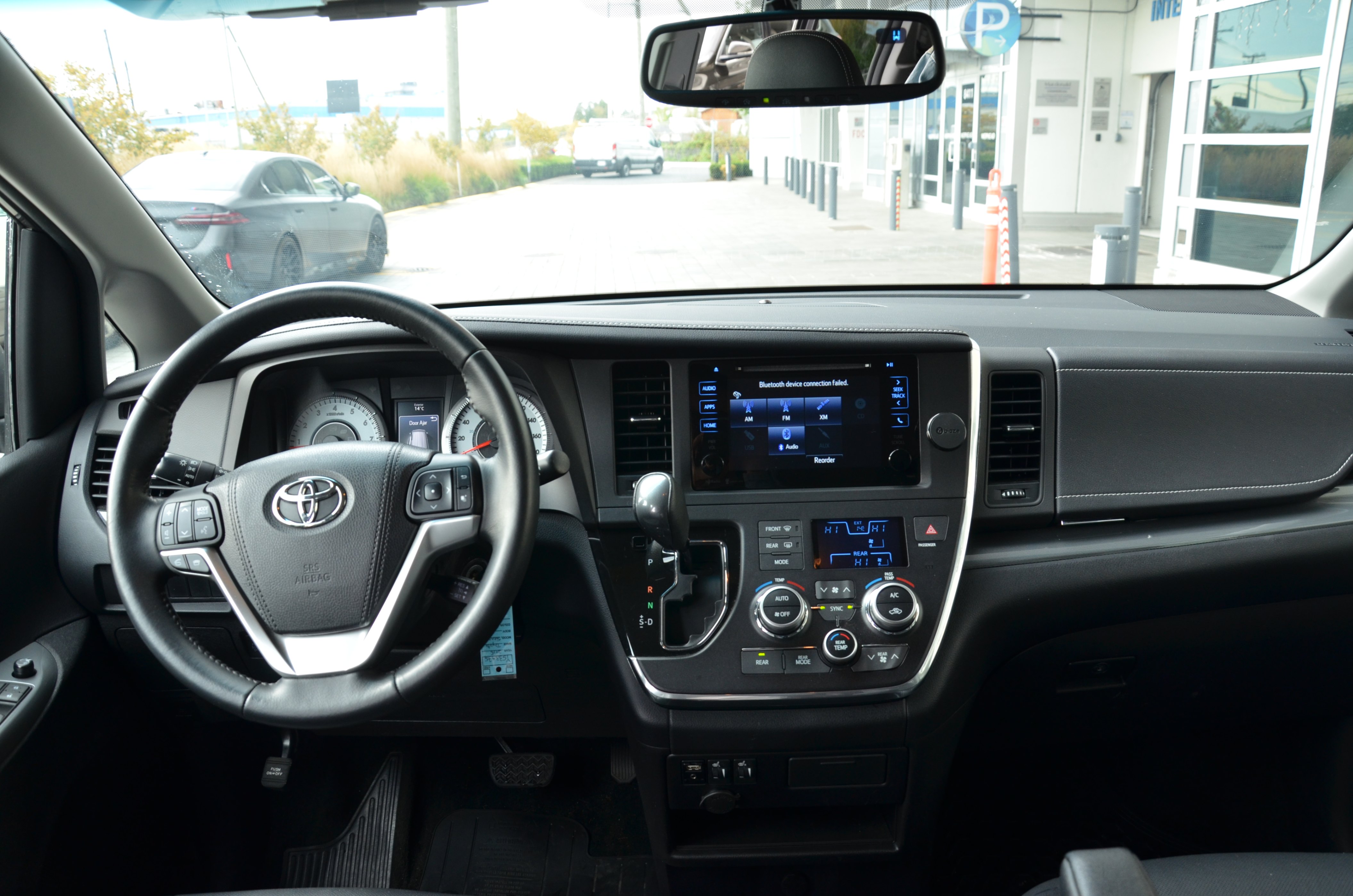 2015 Toyota Sienna 5dr SE 8-Pass FWD, Vancouver, Cash
