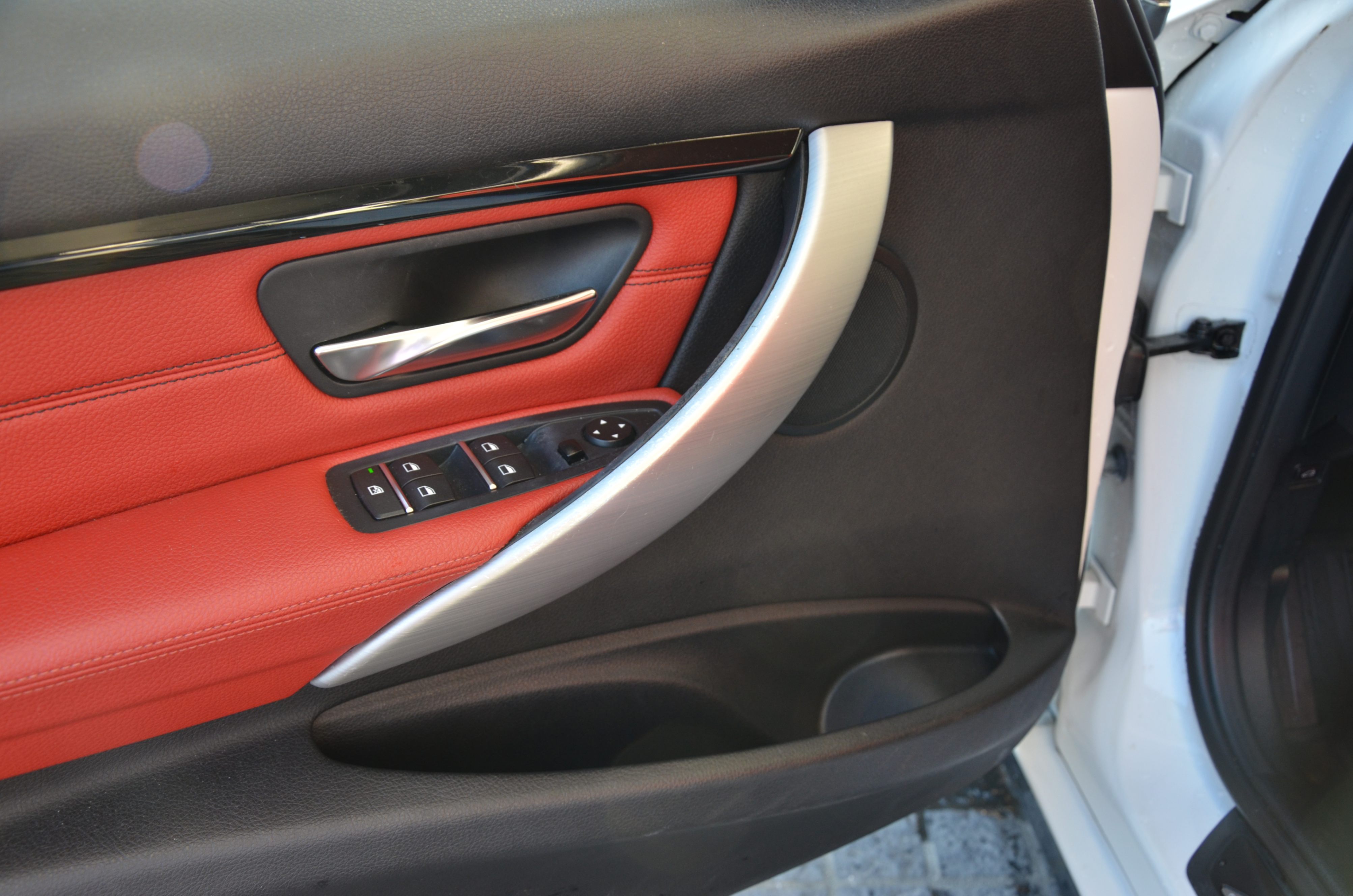 2016 BMW 3-Series 4dr Sdn 320i xDrive AWD, 温哥华, 全款车