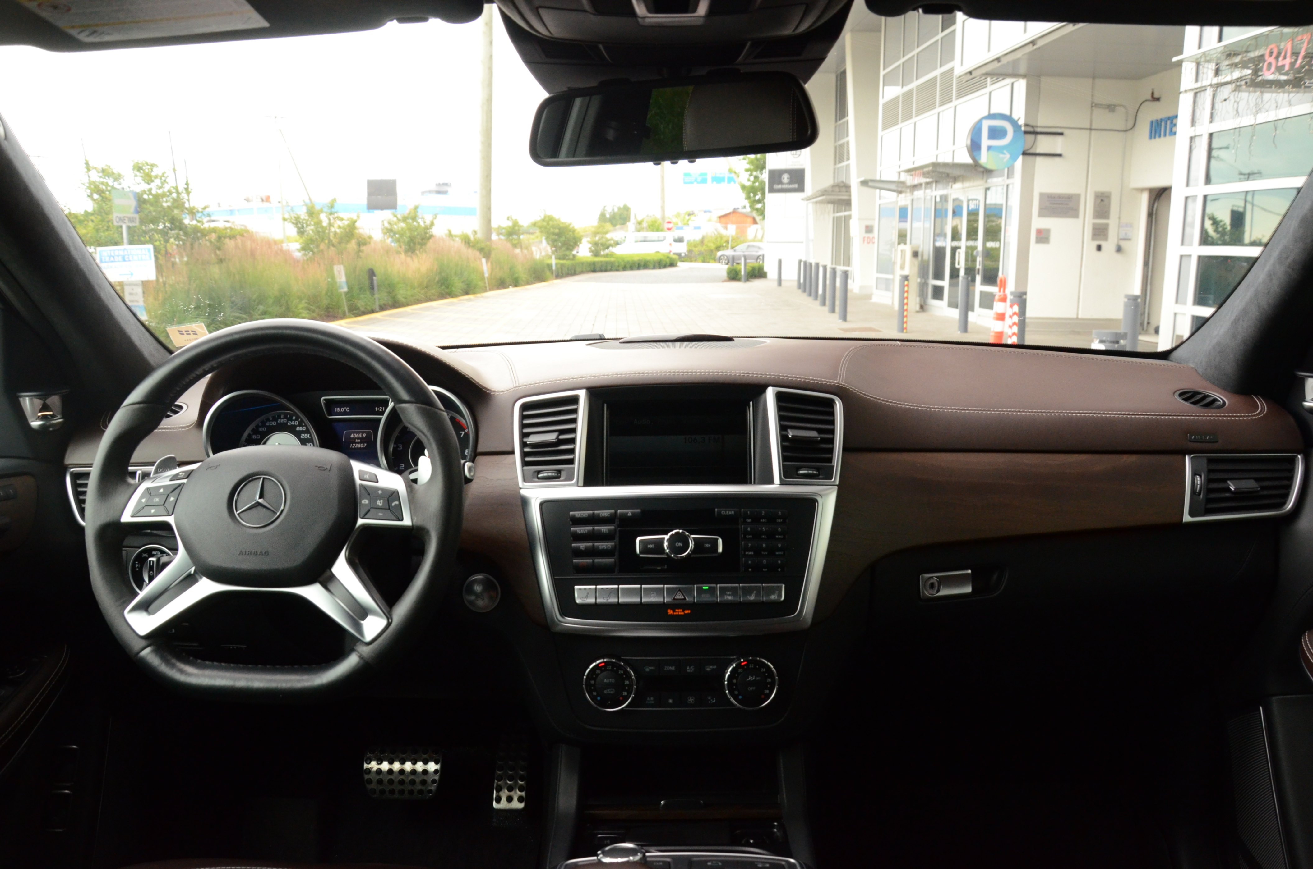 2016 Mercedes-Benz GL 4MATIC 4dr AMG GL 63, Vancouver, Cash