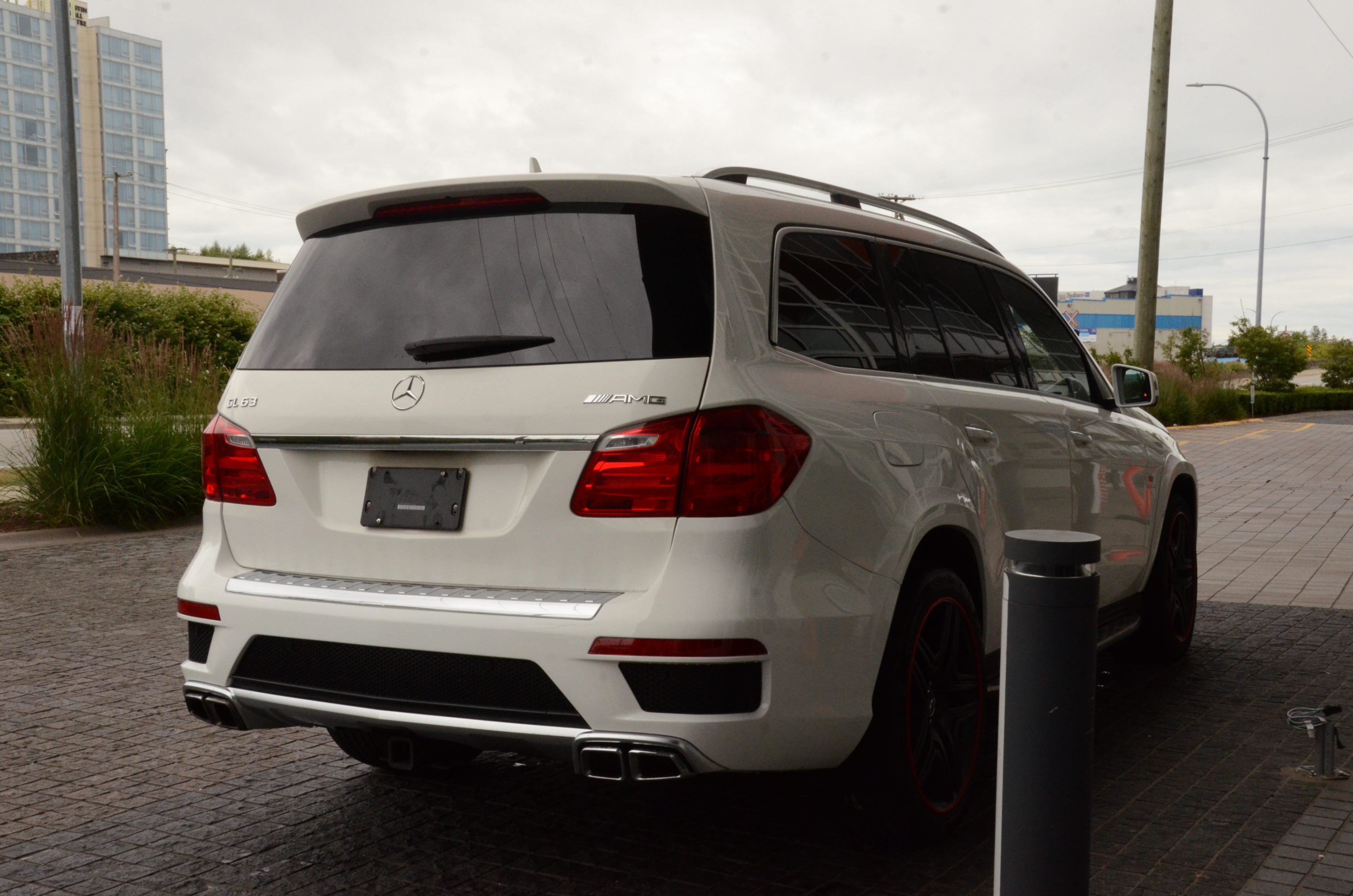 2016 Mercedes-Benz GL 4MATIC 4dr AMG GL 63, Vancouver, Cash