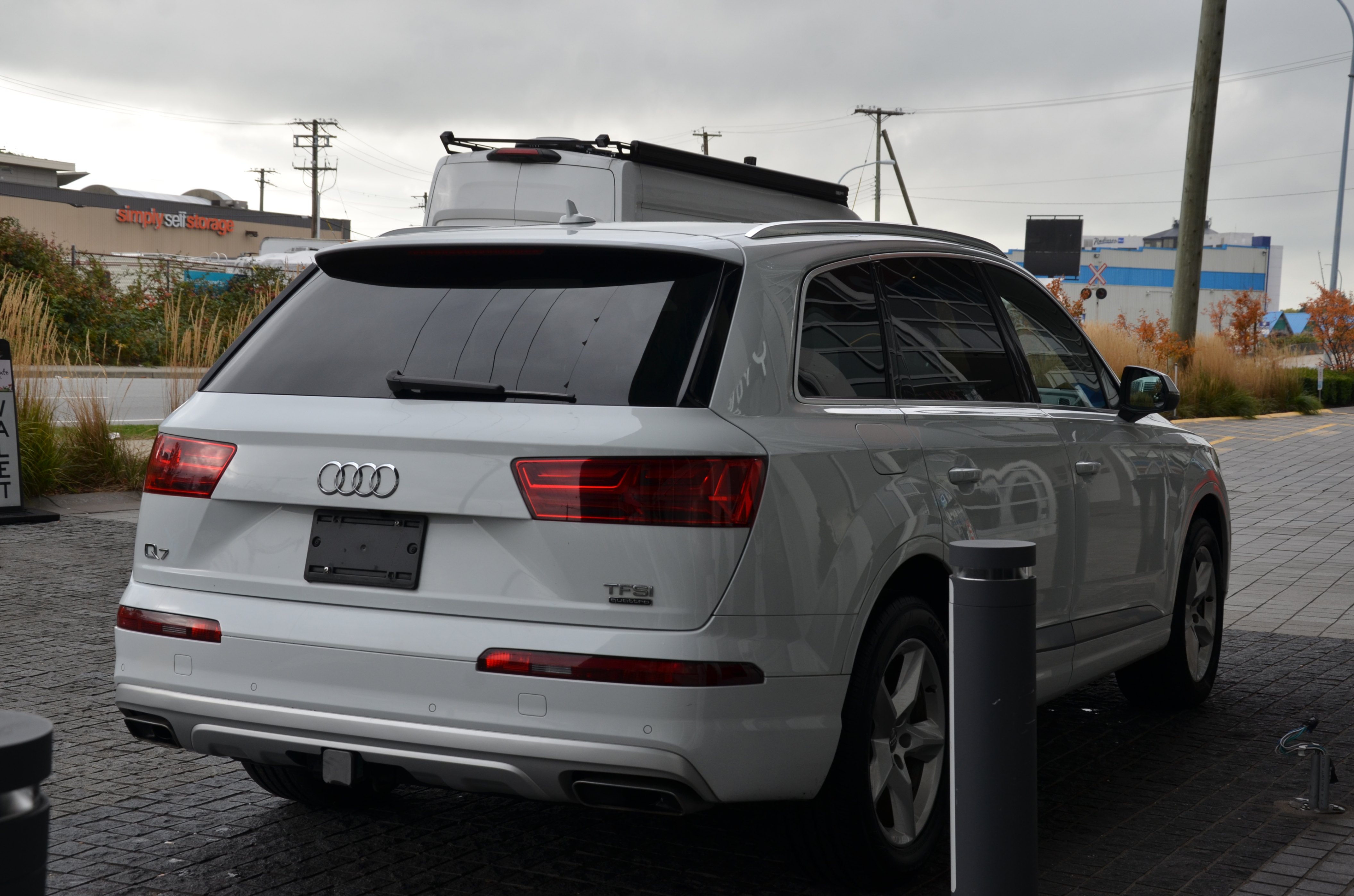 2017 Audi Q7 Quattro 4dr 2.0T Komfort, Vancouver, Cash