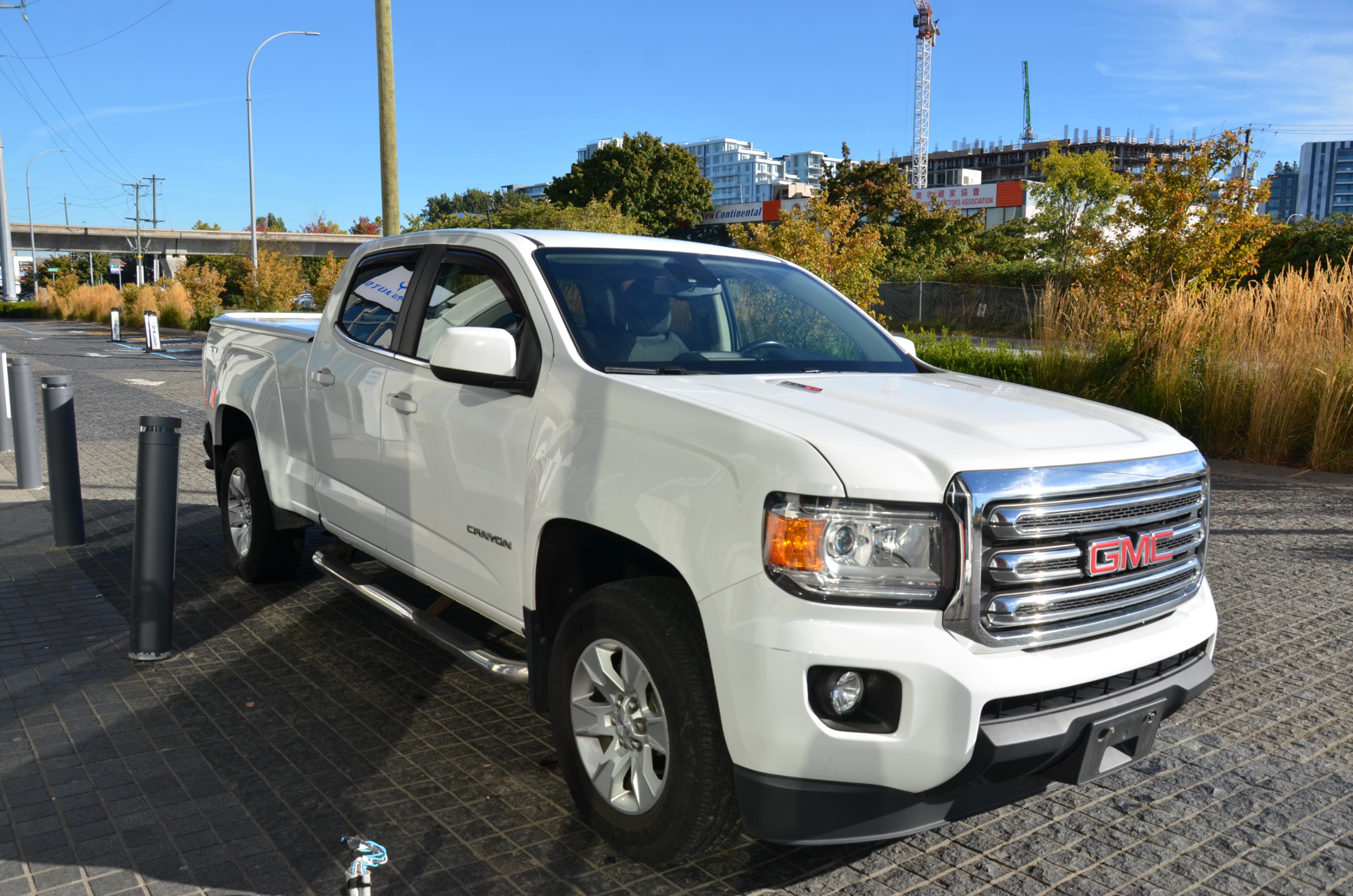 2017 GMC Canyon 4WD Crew Cab 128.3" SLE, Vancouver, Cash
