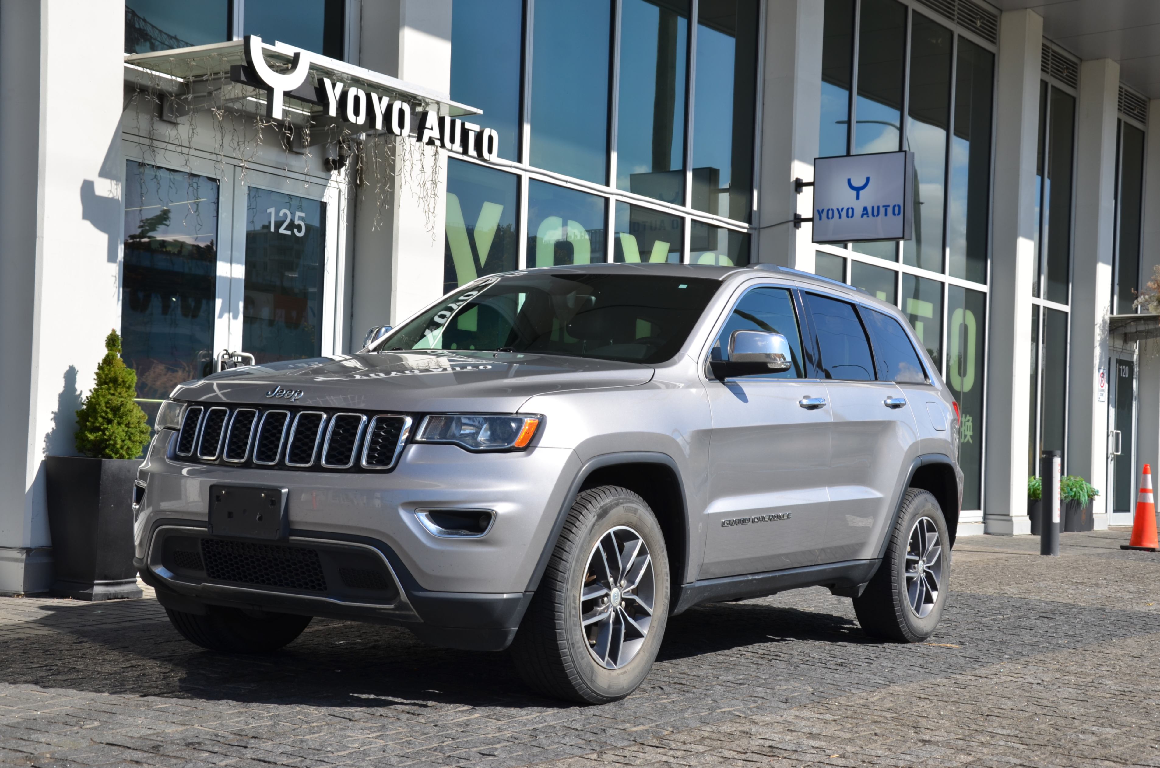 2017 Jeep Grand Cherokee 4WD 4dr Limited, Vancouver, Cash