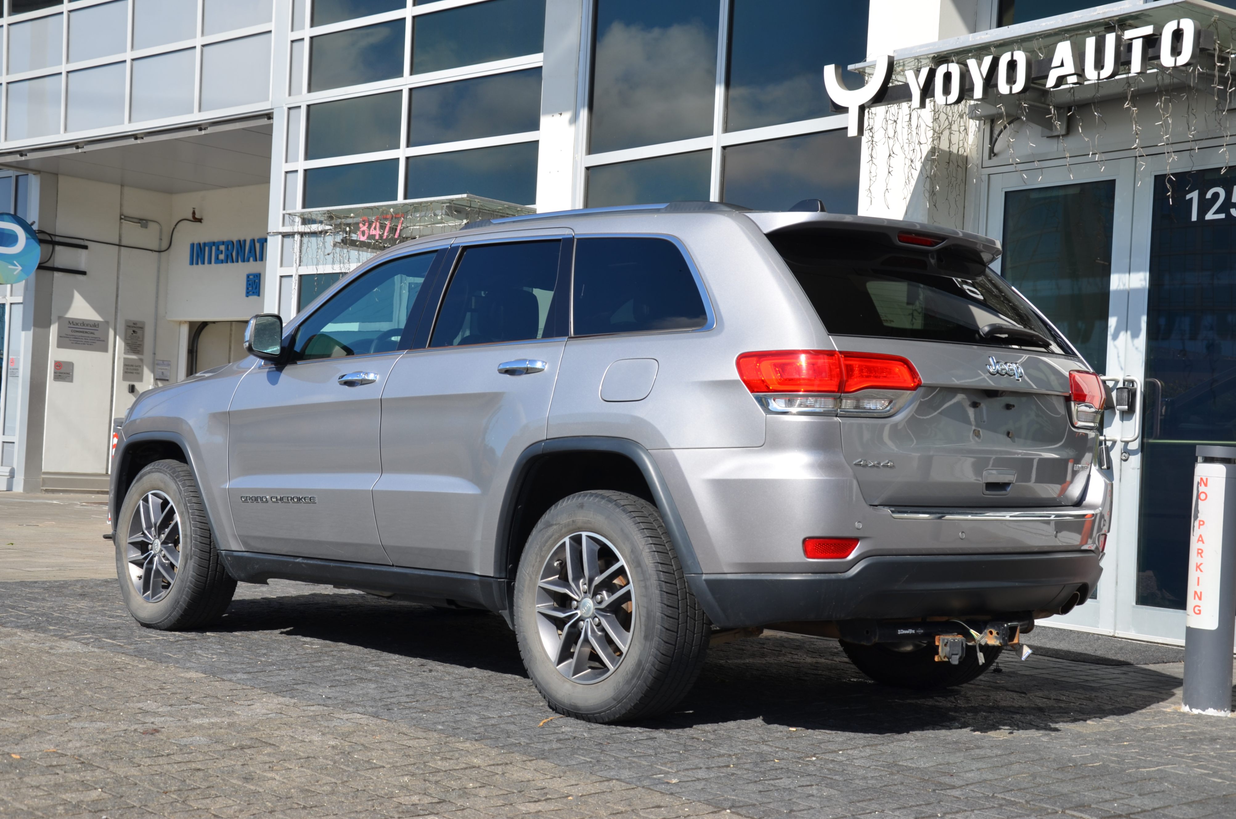 2017 Jeep Grand Cherokee 4WD 4dr Limited, Vancouver, Cash