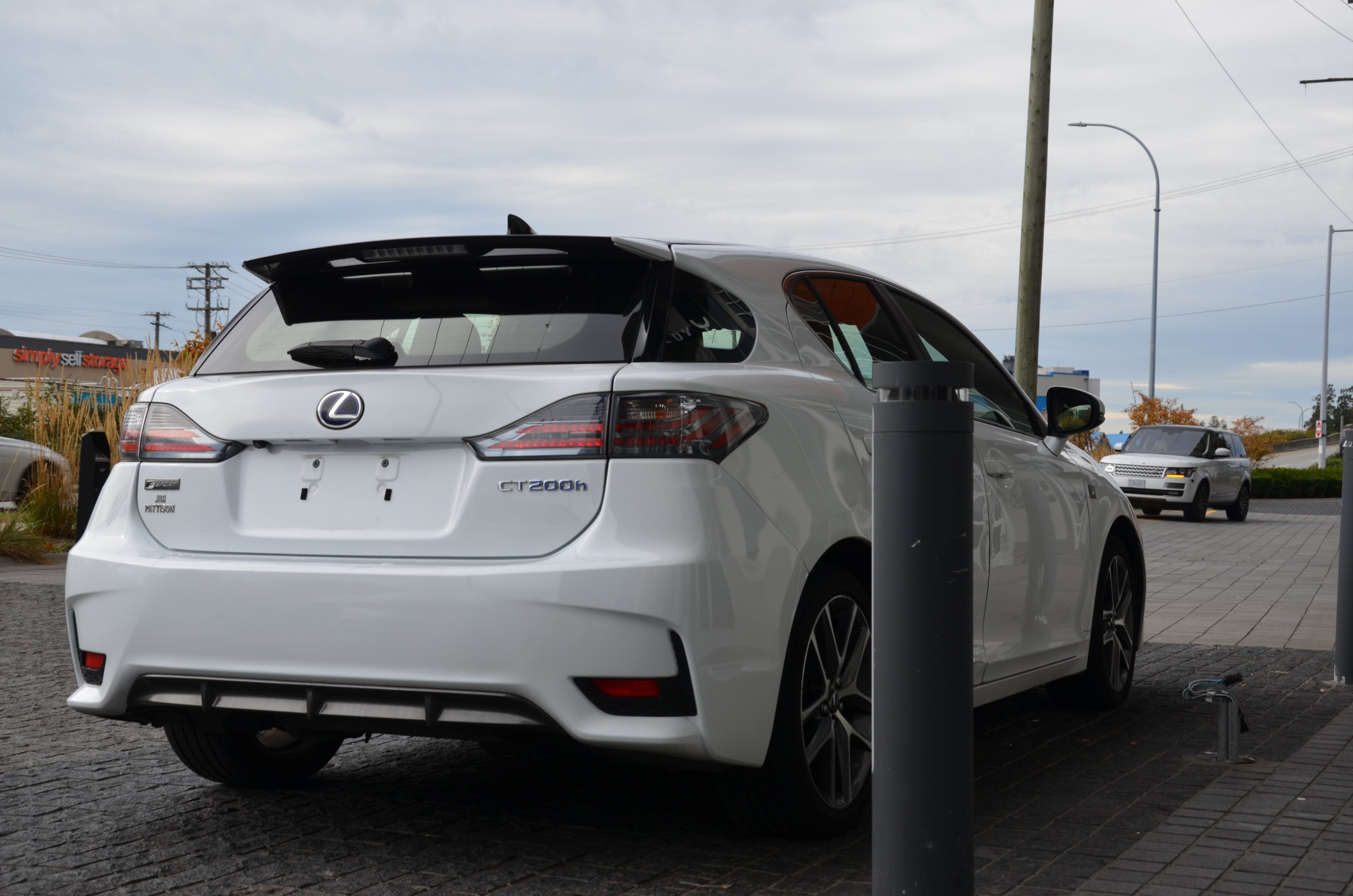 2017 Lexus CT 200h FWD 4dr Hybrid, Vancouver, Cash