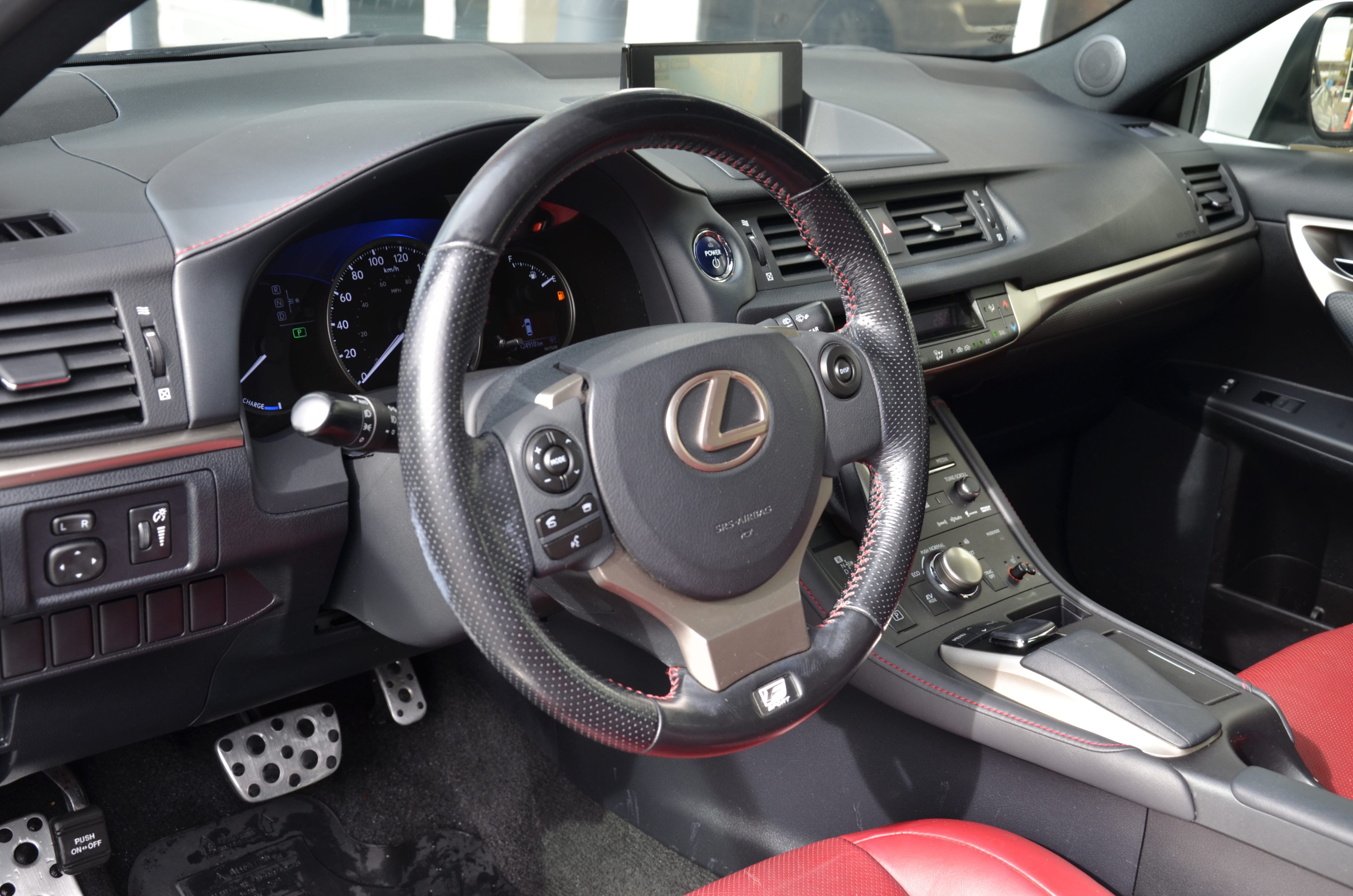 2017 Lexus CT 200h FWD 4dr Hybrid, Vancouver, Cash