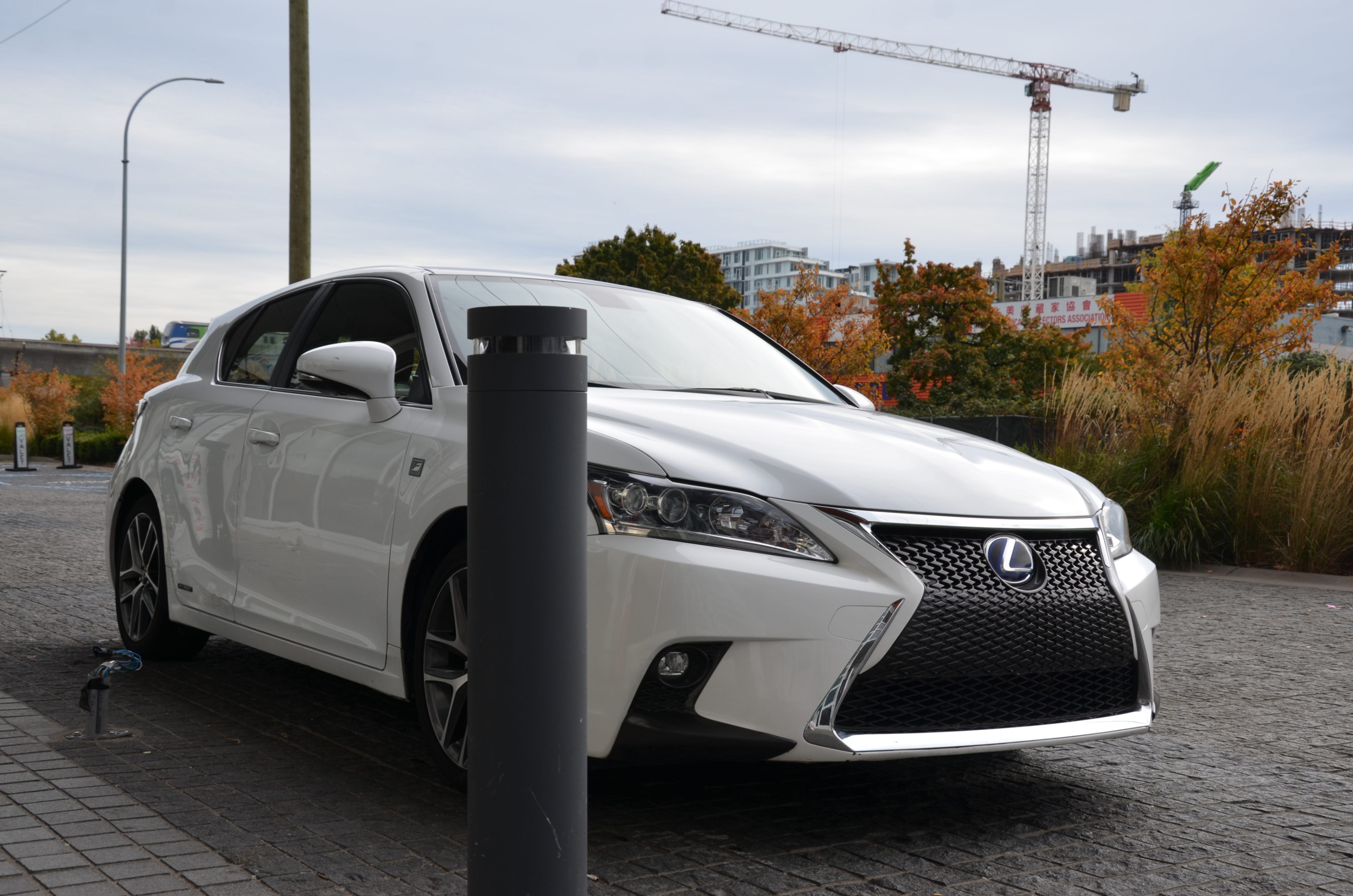 2017 Lexus CT 200h FWD 4dr Hybrid, Vancouver, Cash