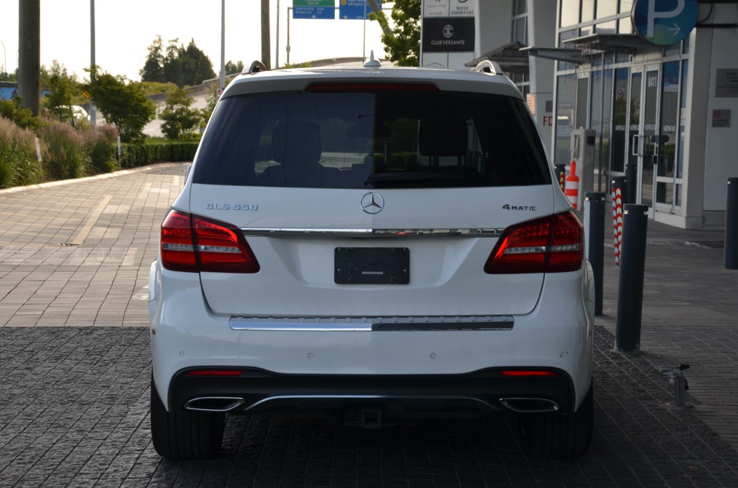 2017 Mercedes-Benz GLS-class 4MATIC 4dr GLS 550, Vancouver, Cash