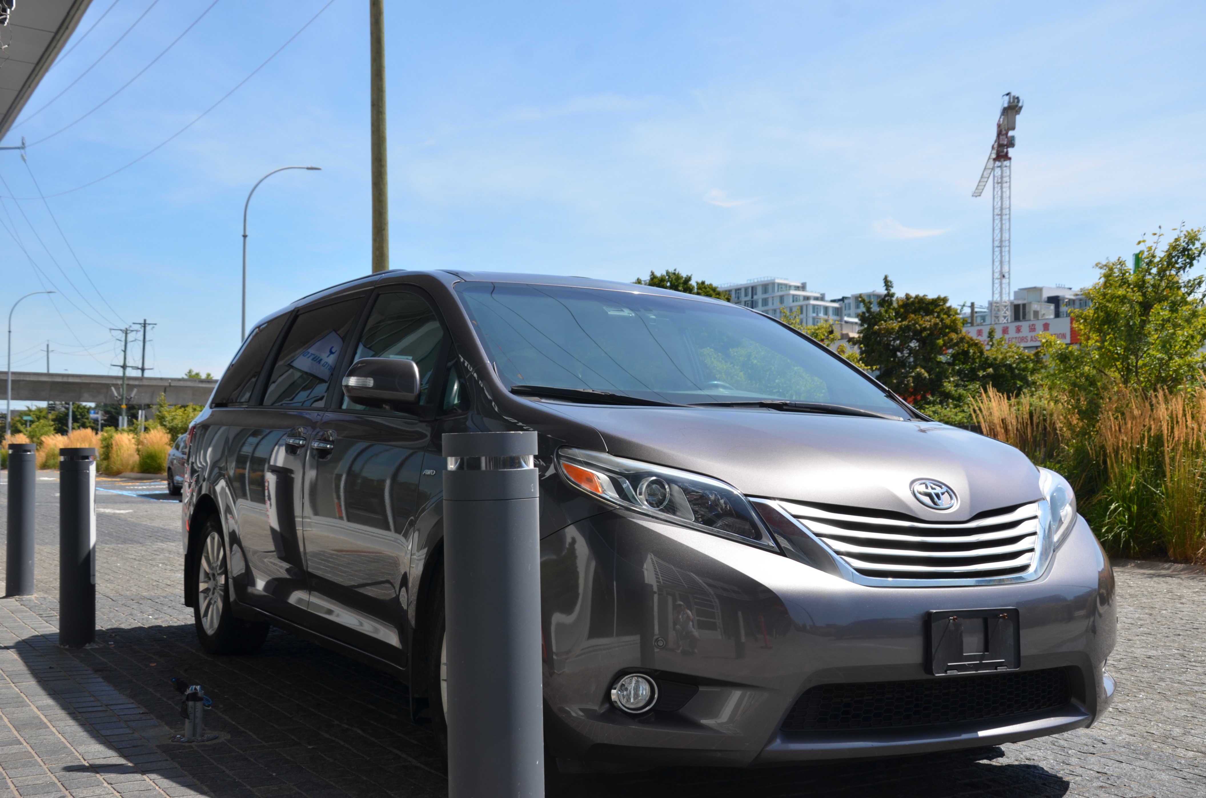 2017 Toyota Sienna 5dr XLE 7-Pass AWD, Vancouver, Cash