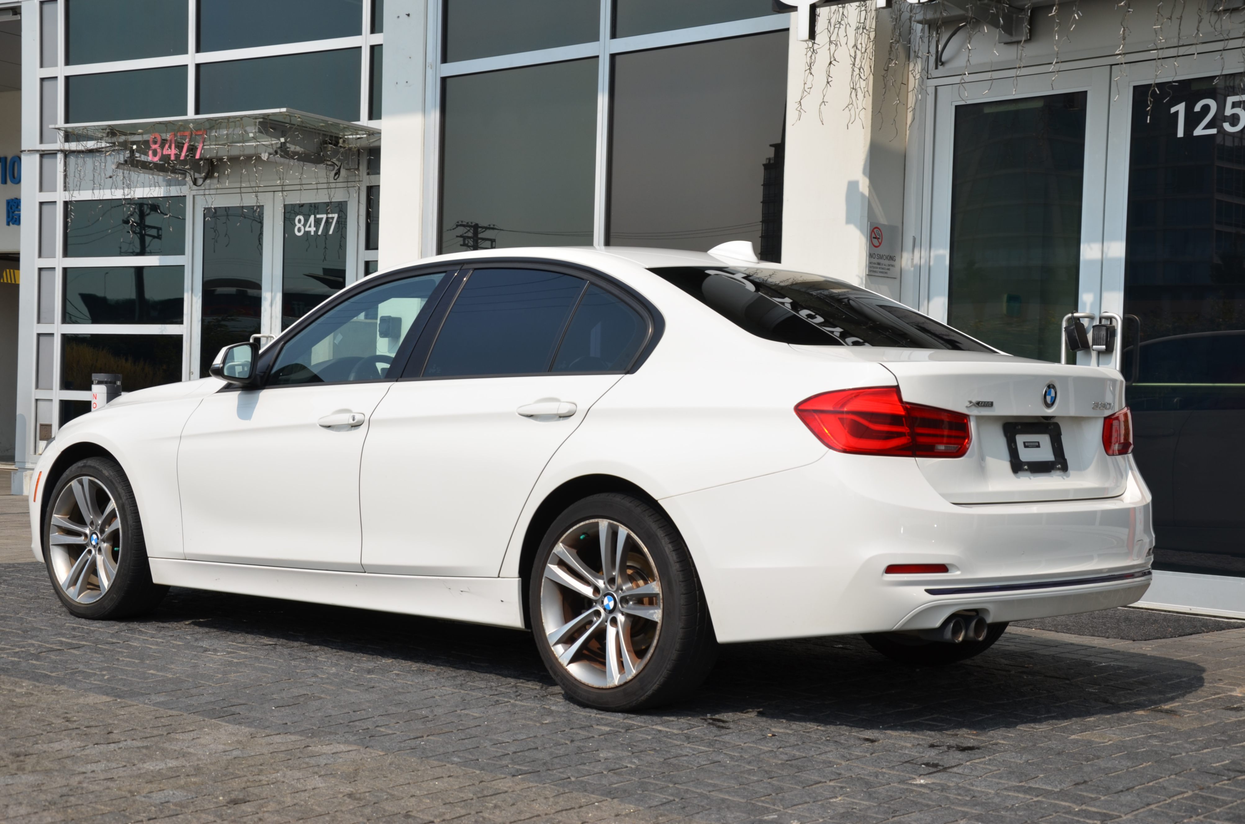 2018 BMW 3 Series 330i xDrive Sedan, Vancouver, Cash