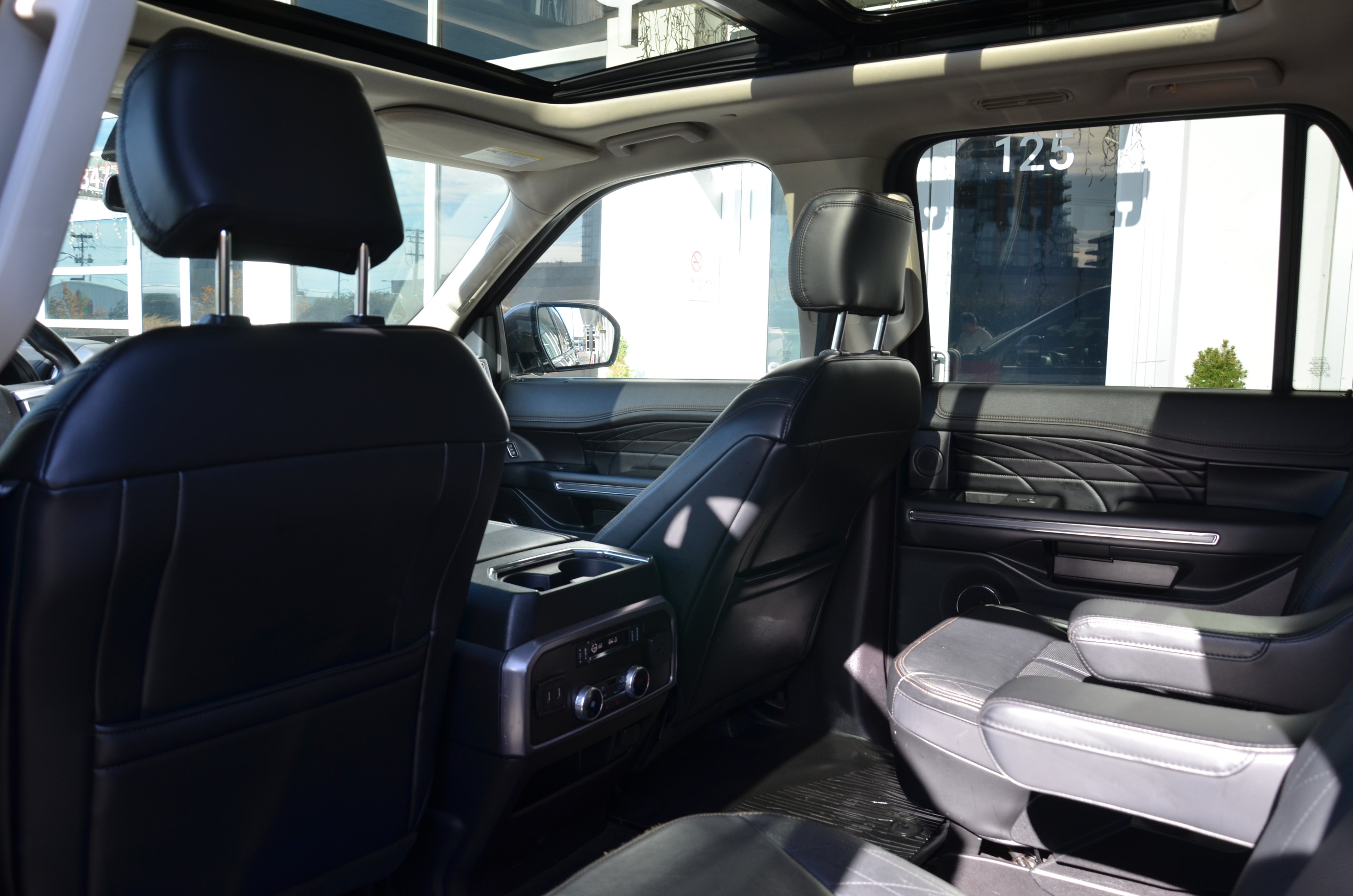 2019 Ford Expedition Platinum 4x4, Vancouver, Cash