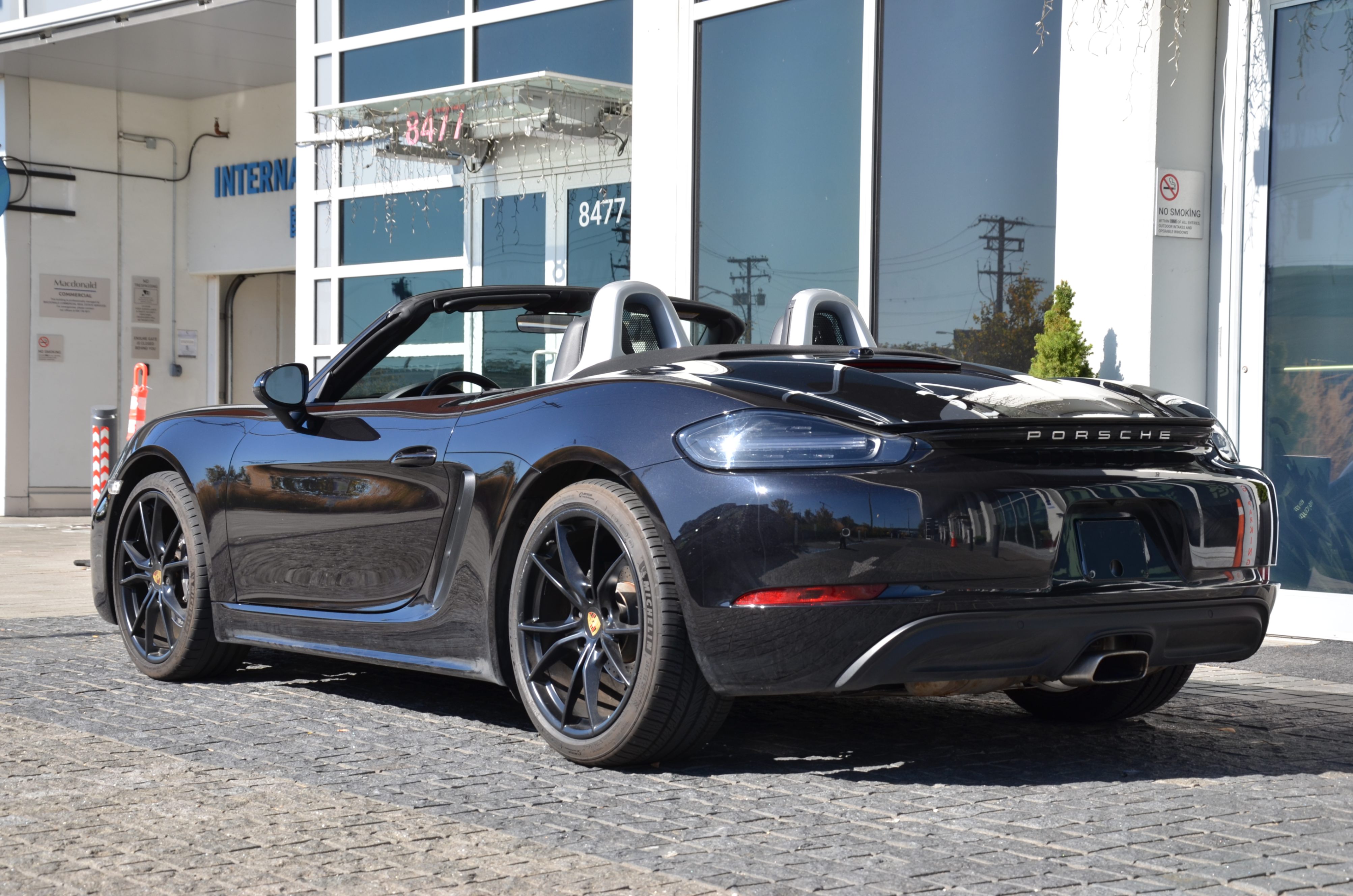 2019 Porsche 718 Boxster Roadster, Vancouver, Cash