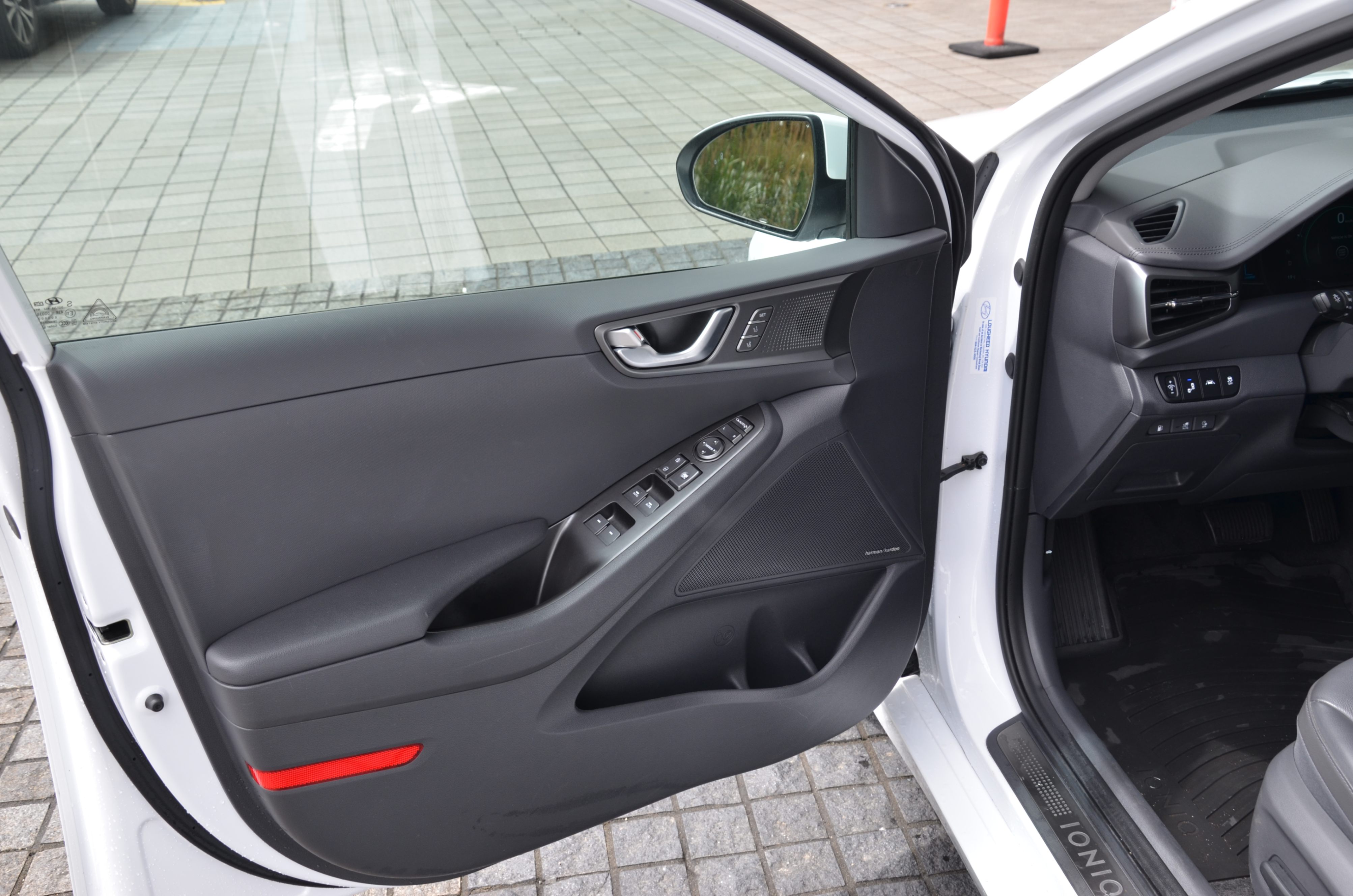 2020 Hyundai Ioniq Plug-In Hybrid Ultimate Hatchback, Vancouver, Cash