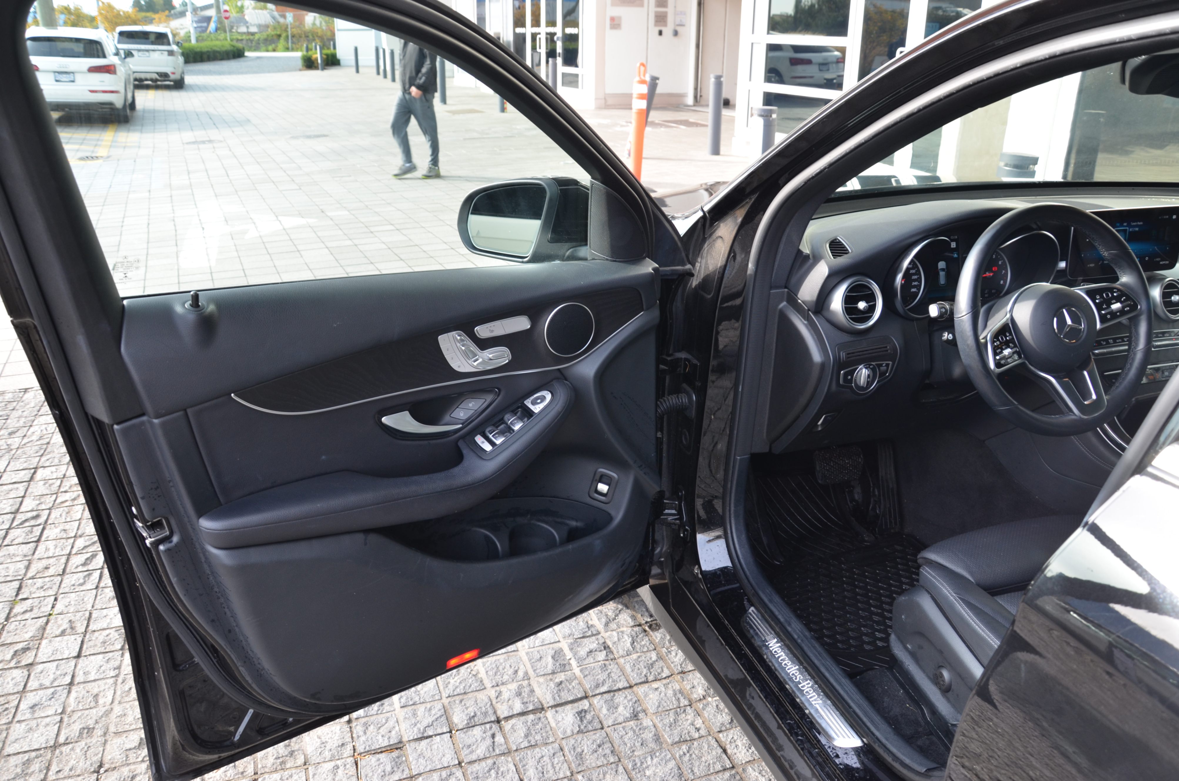 2020 Mercedes-Benz GLC-class GLC 300 4MATIC SUV, Vancouver, Cash