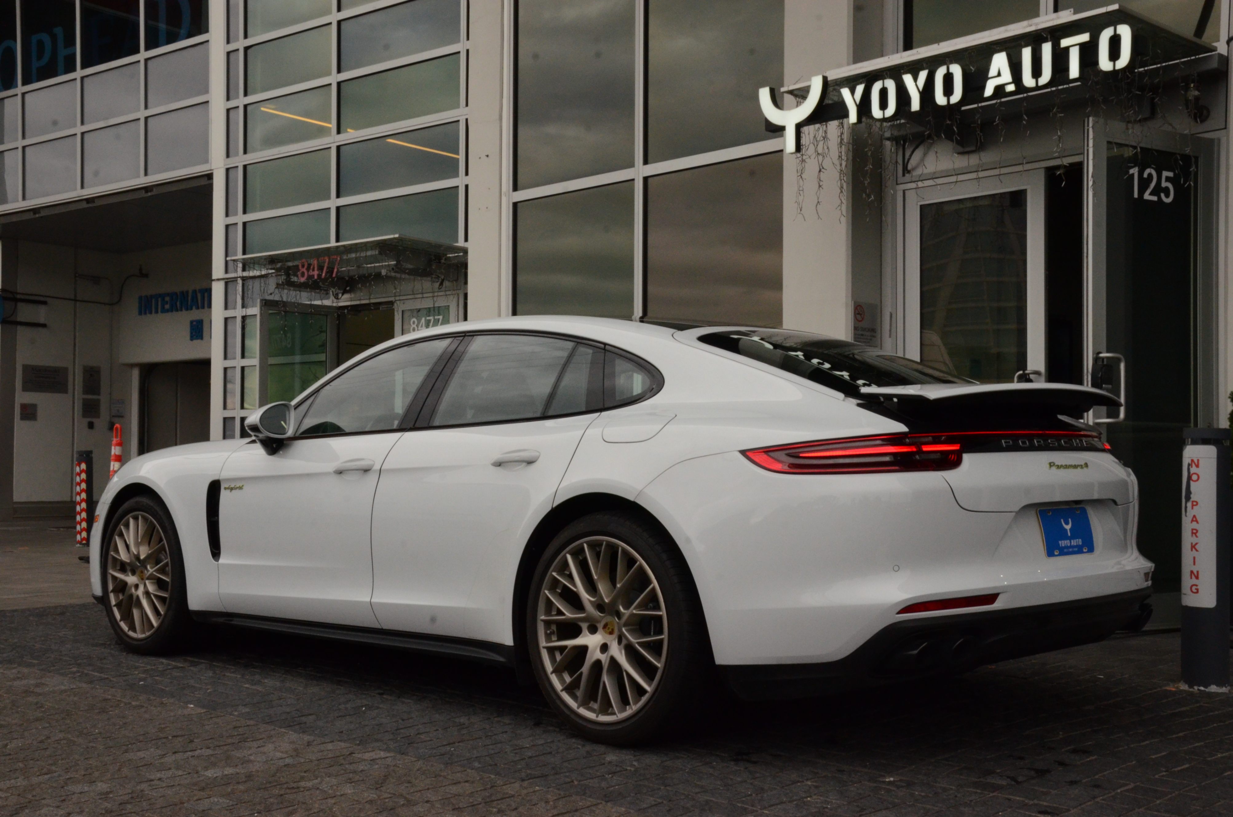 2020 Porsche Panamera 4 E-Hybrid AWD, Vancouver, Cash