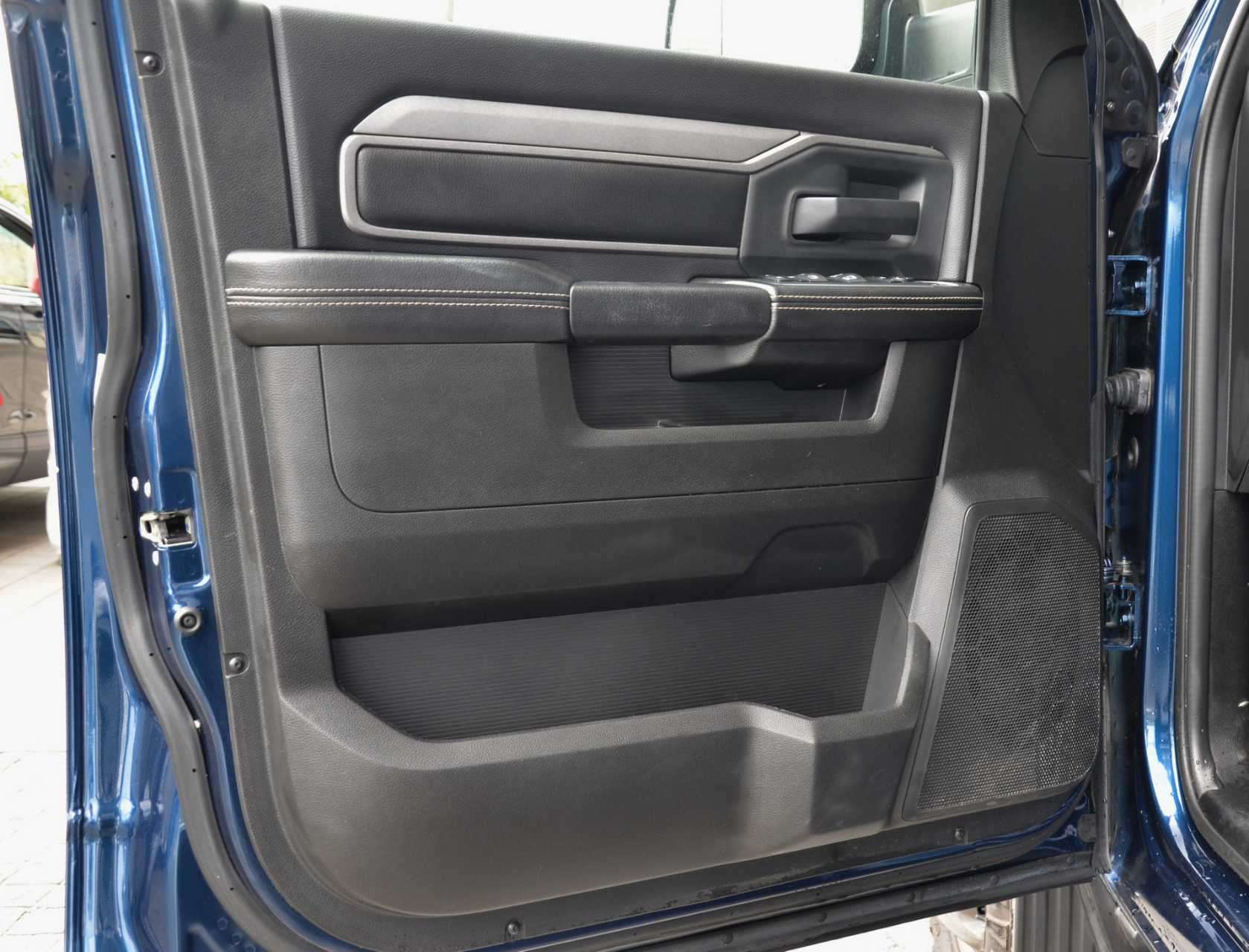 2020 Ram 3500 Tradesman 4x4 Crew Cab 8' Box, 温哥华, 全款车