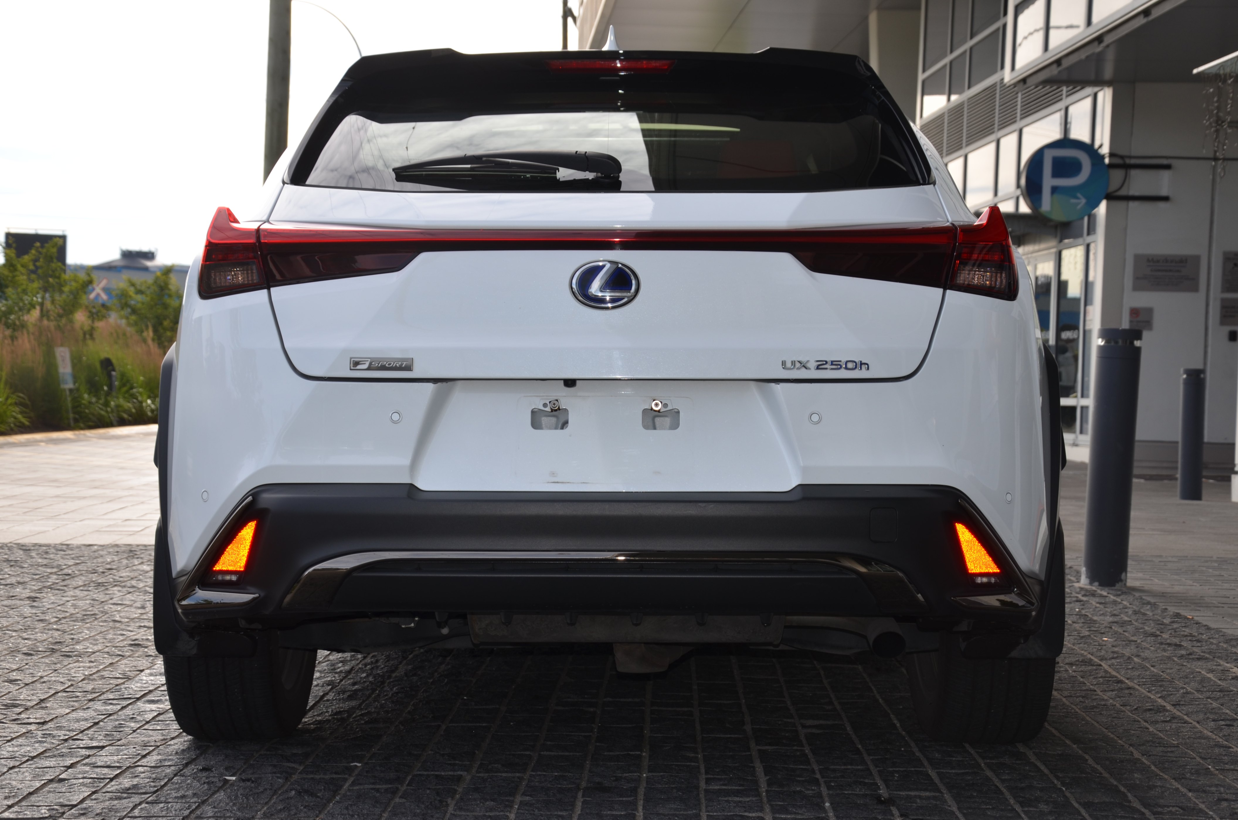 2021 Lexus UX UX 250h CVT, Vancouver, Cash