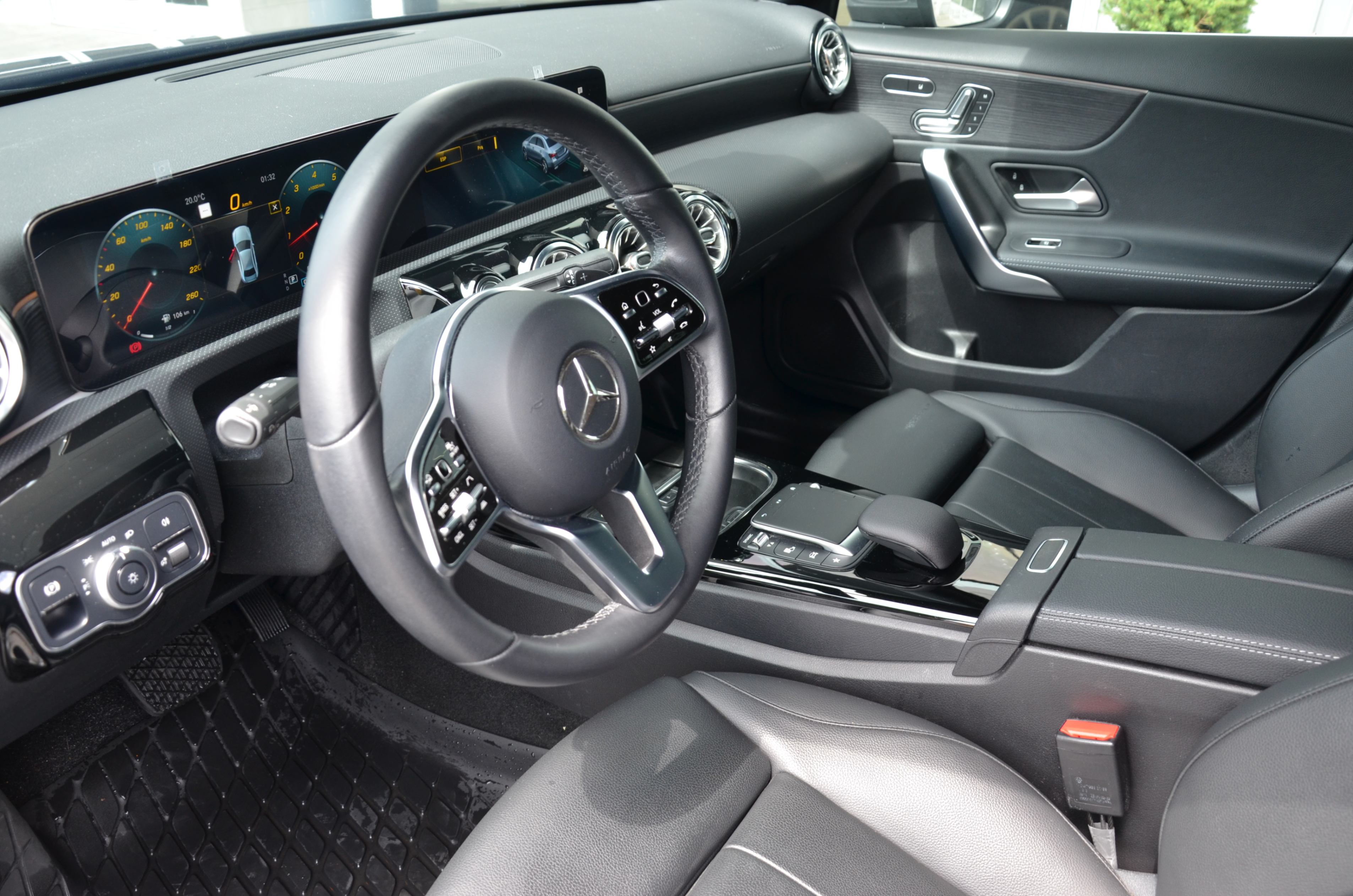 2021 Mercedes-Benz A-Class A 220 4MATIC Sedan, 温哥华, 全款车