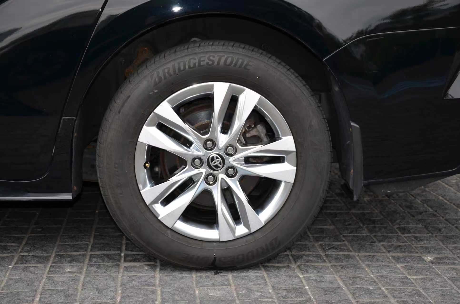 2021 Toyota Sienna XLE 7-Passenger AWD, Vancouver, Cash