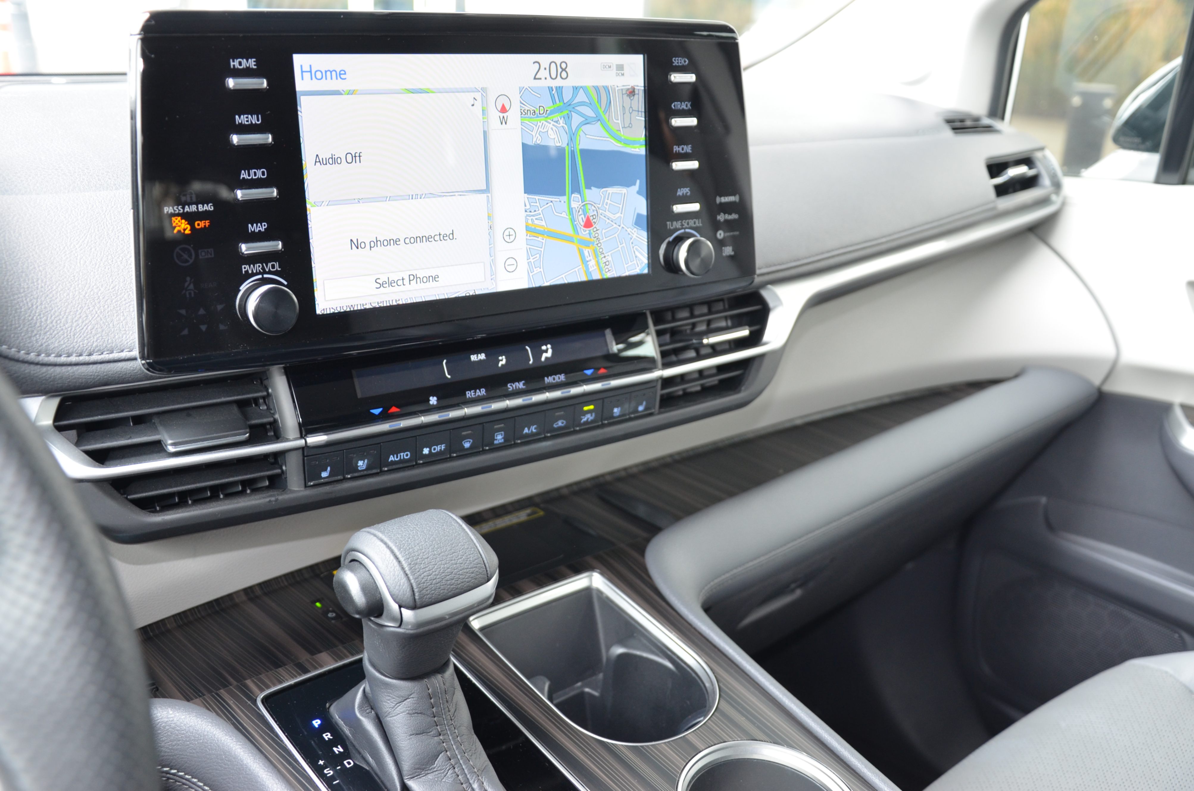 2021 Toyota Sienna XLE 7-Passenger AWD, Vancouver, Cash