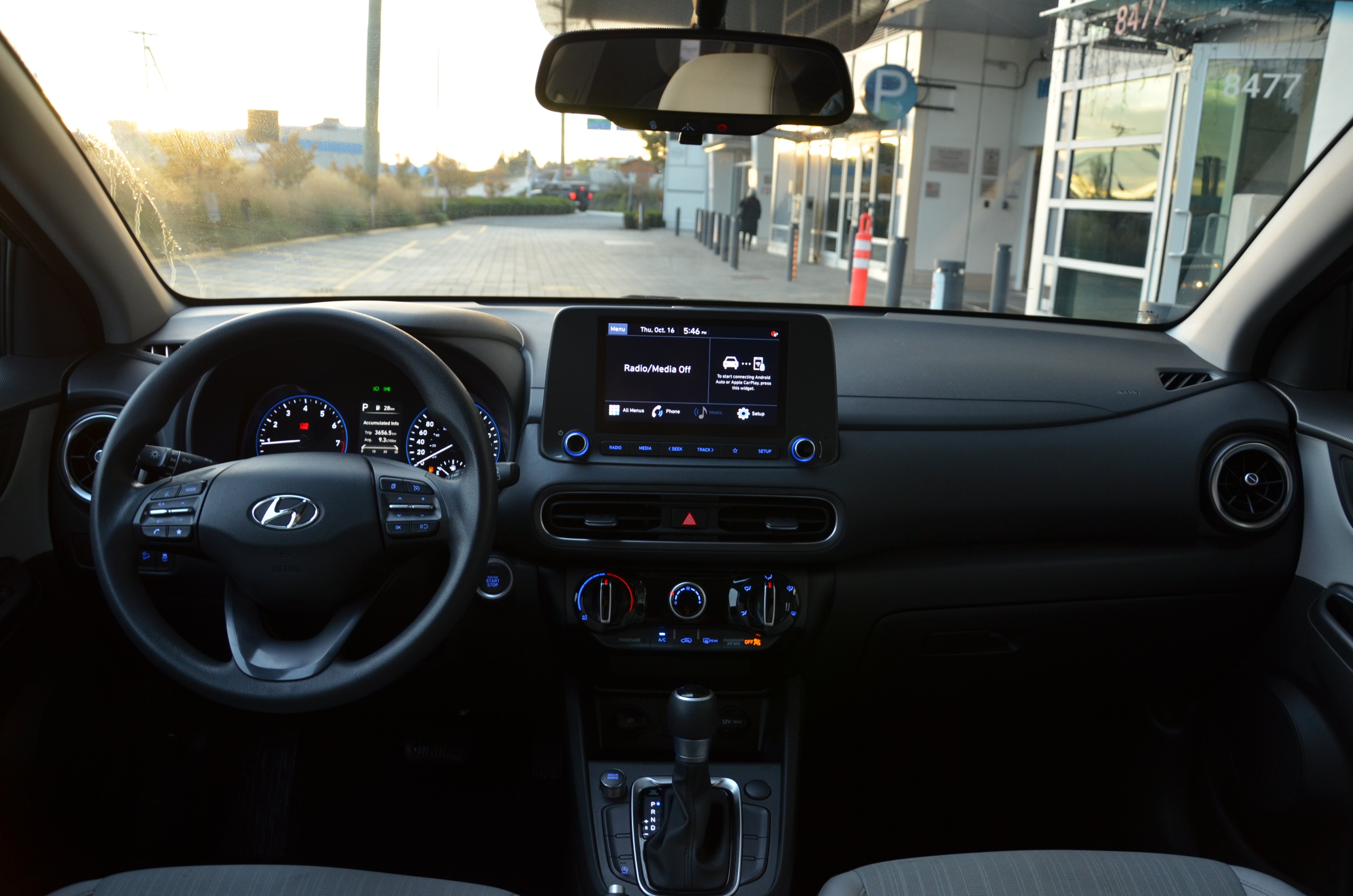 2022 Hyundai Kona 2.0L LE FWD, Vancouver, Cash