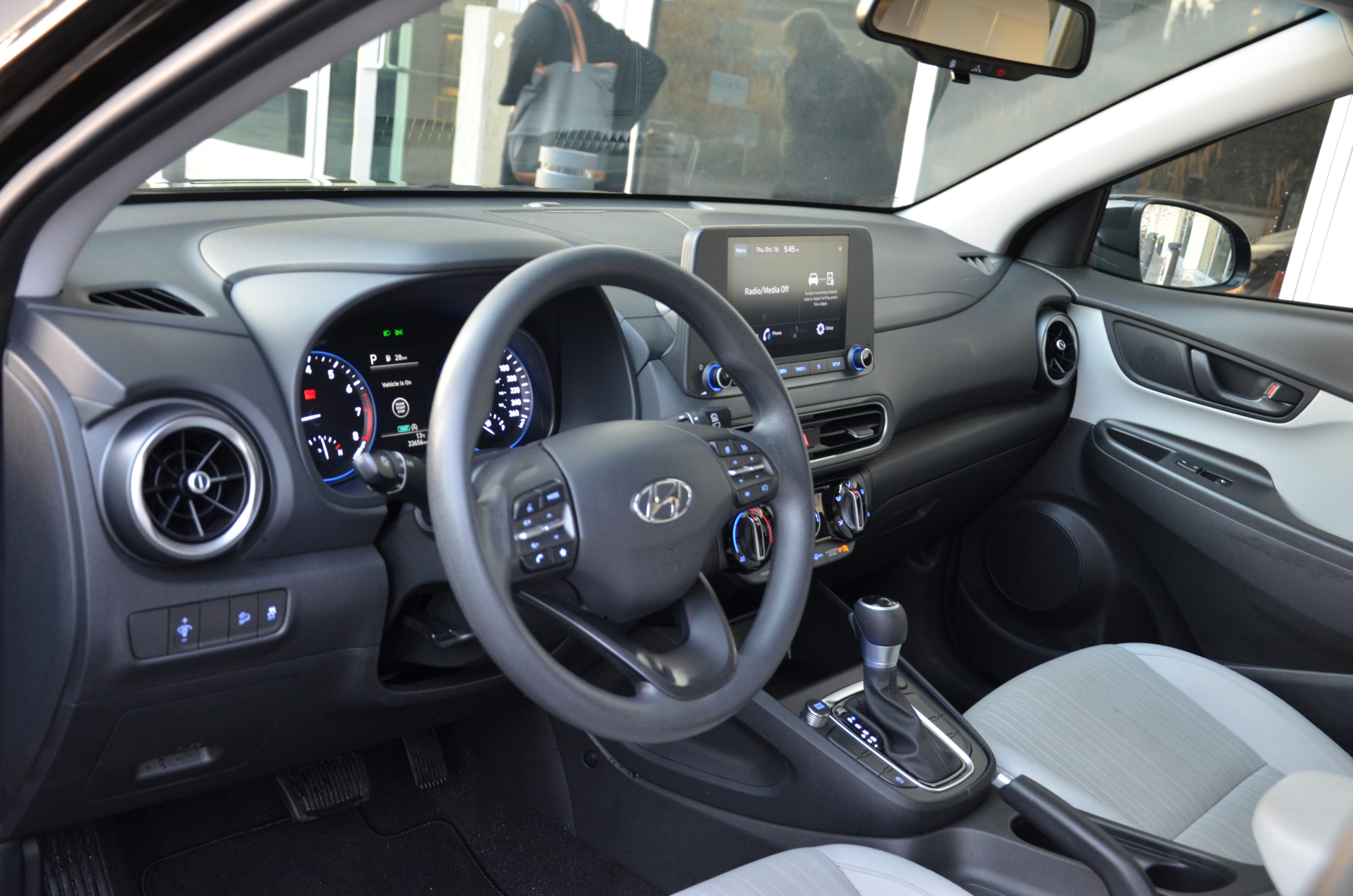 2022 Hyundai Kona 2.0L LE FWD, Vancouver, Cash