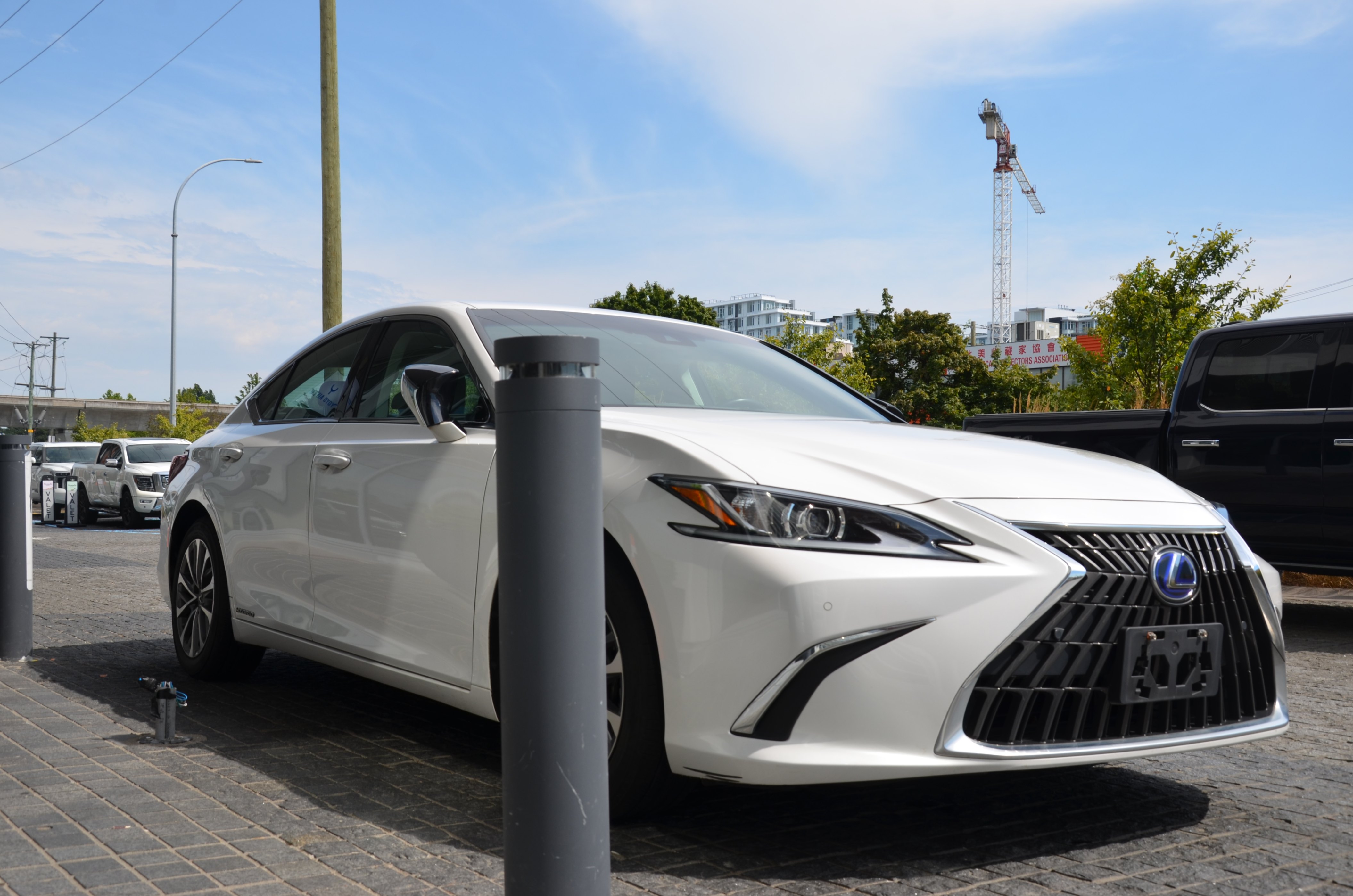 2022 Lexus ES ES 300h Auto, Vancouver, Cash