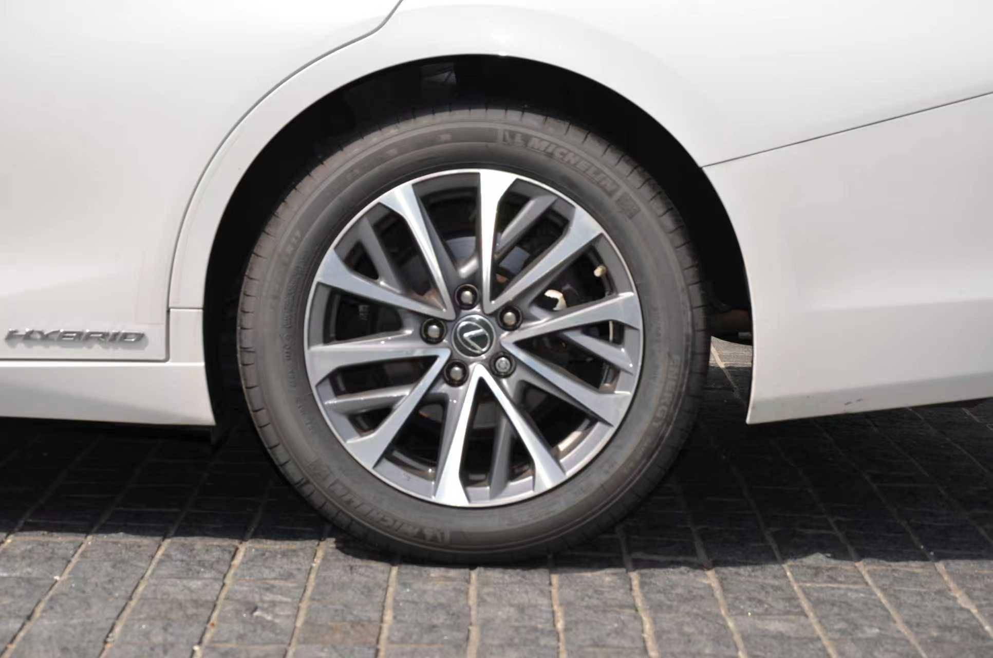2022 Lexus ES ES 300h Auto, Vancouver, Cash