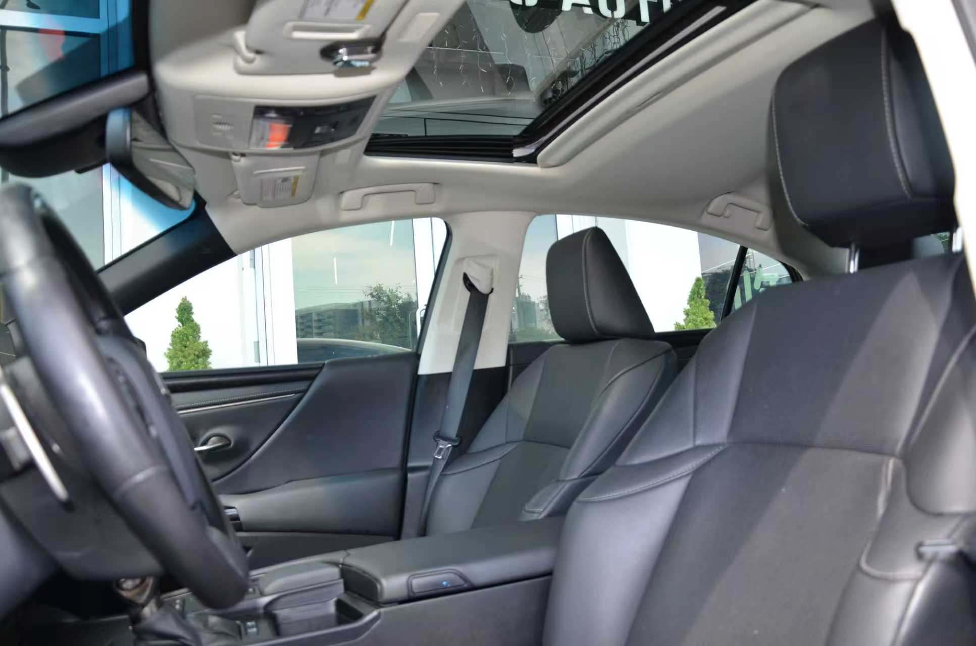 2022 Lexus ES ES 300h Auto, Vancouver, Cash