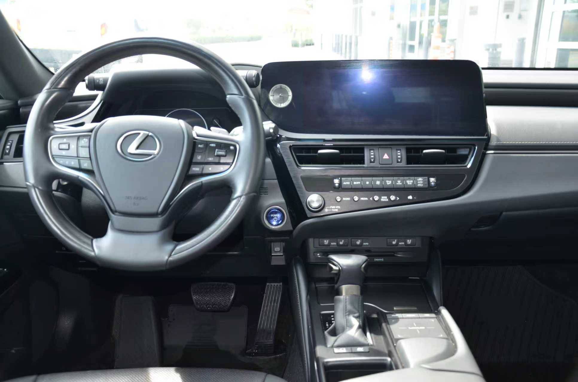 2022 Lexus ES ES 300h Auto, Vancouver, Cash