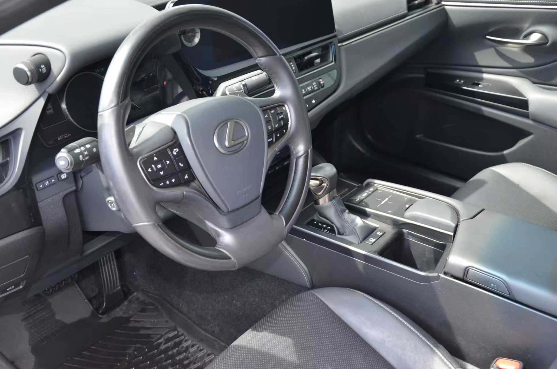 2022 Lexus ES ES 300h Auto, Vancouver, Cash