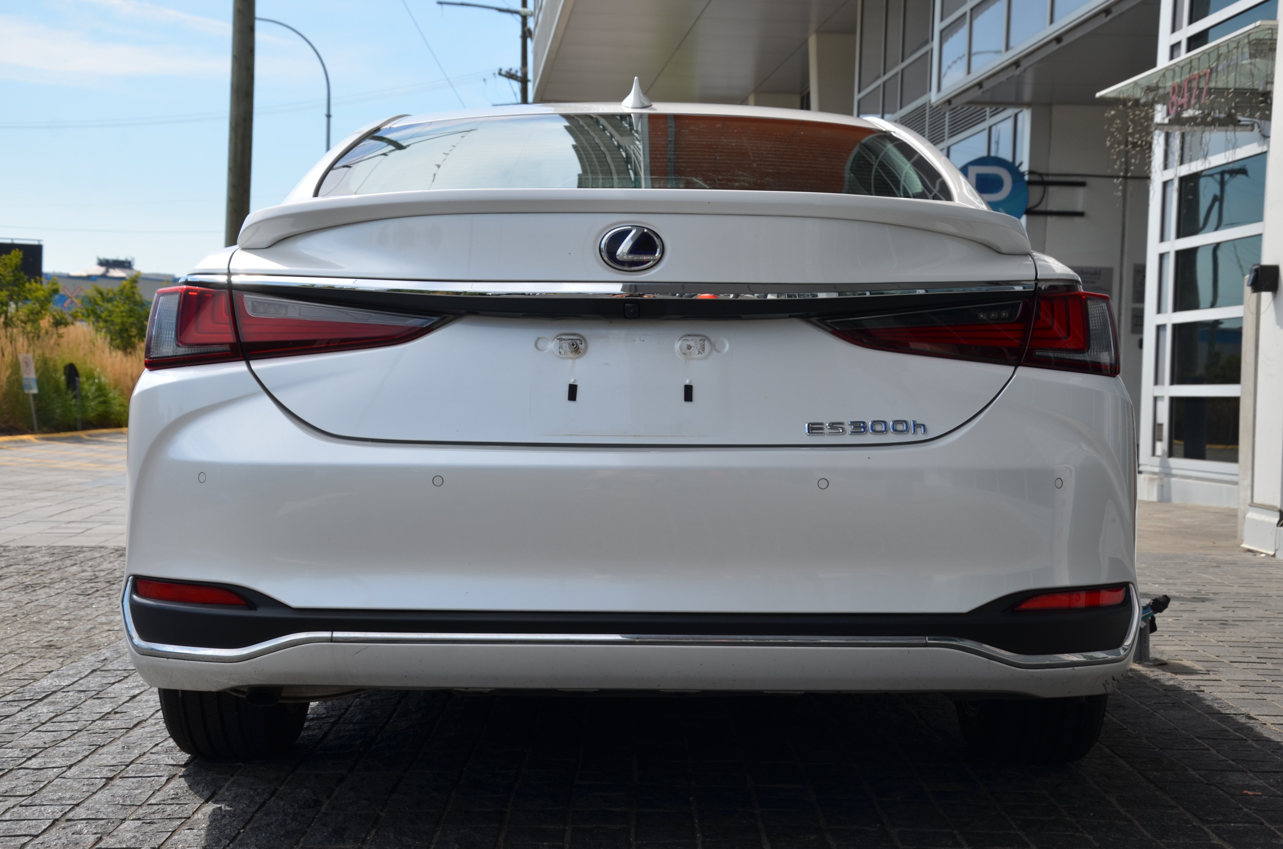 2022 Lexus ES ES 300h Auto, Vancouver, Cash