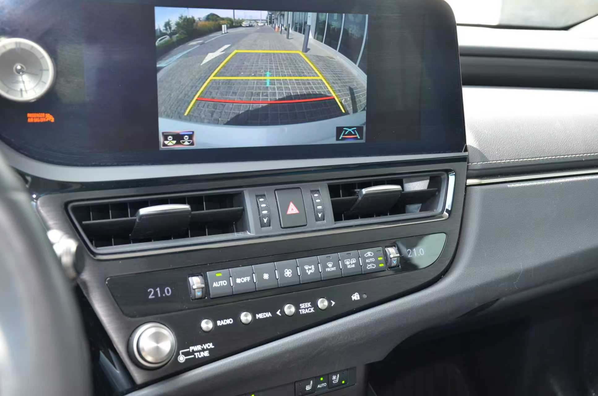 2022 Lexus ES ES 300h Auto, Vancouver, Cash