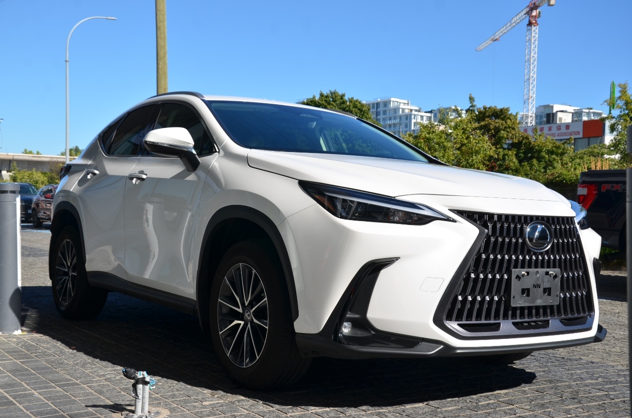 2022 Lexus NX NX 250 AWD *Ltd Avail*, Vancouver, Cash