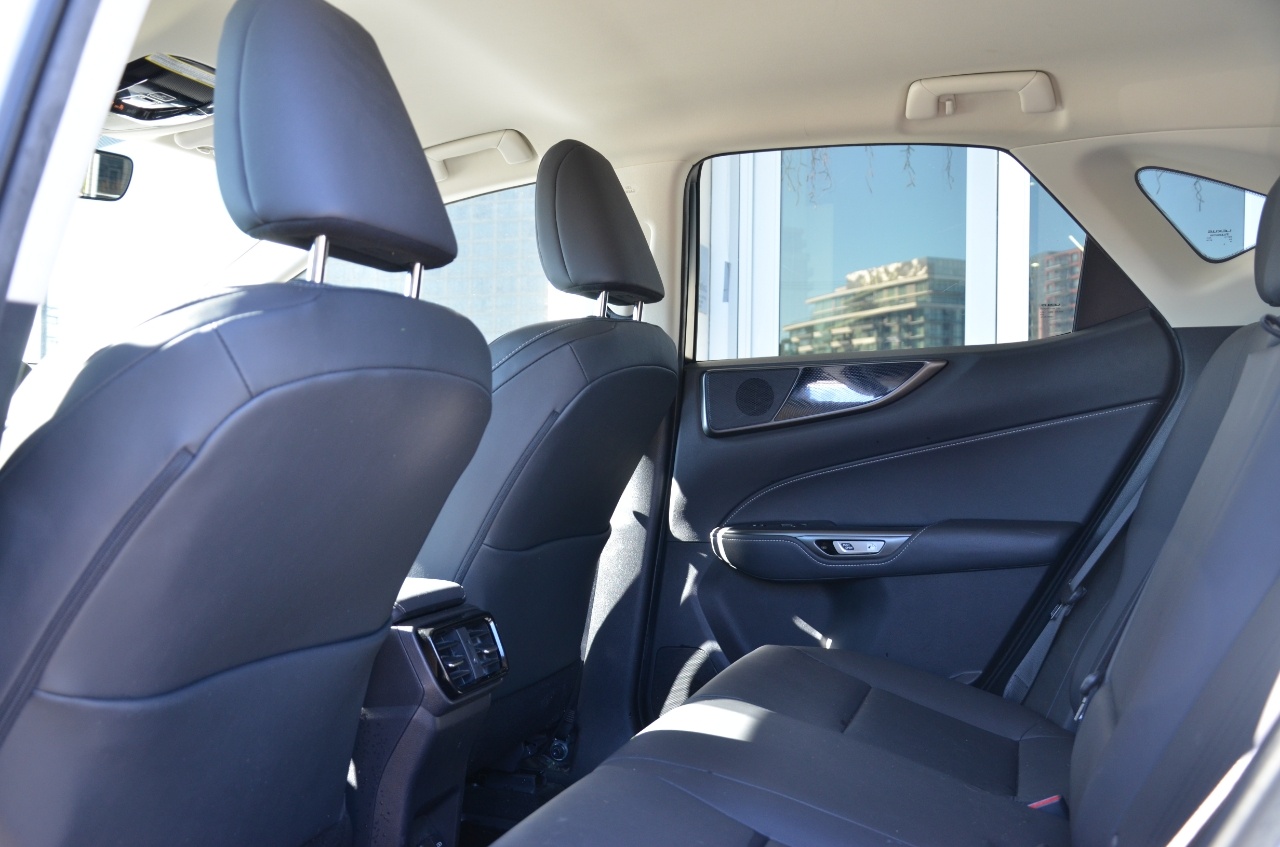 2022 Lexus NX NX 250 AWD *Ltd Avail*, Vancouver, Cash