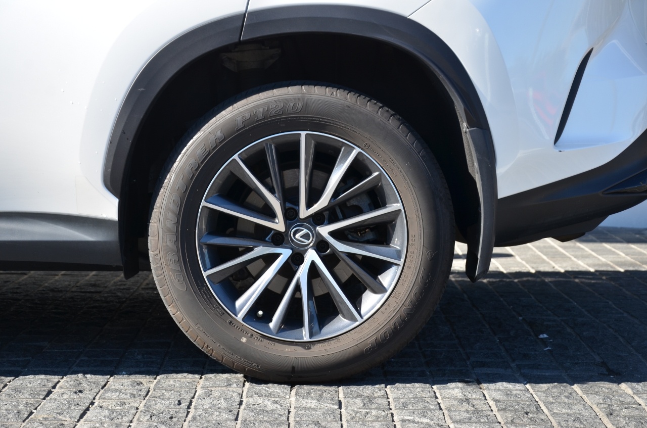2022 Lexus NX NX 250 AWD *Ltd Avail*, Vancouver, Cash