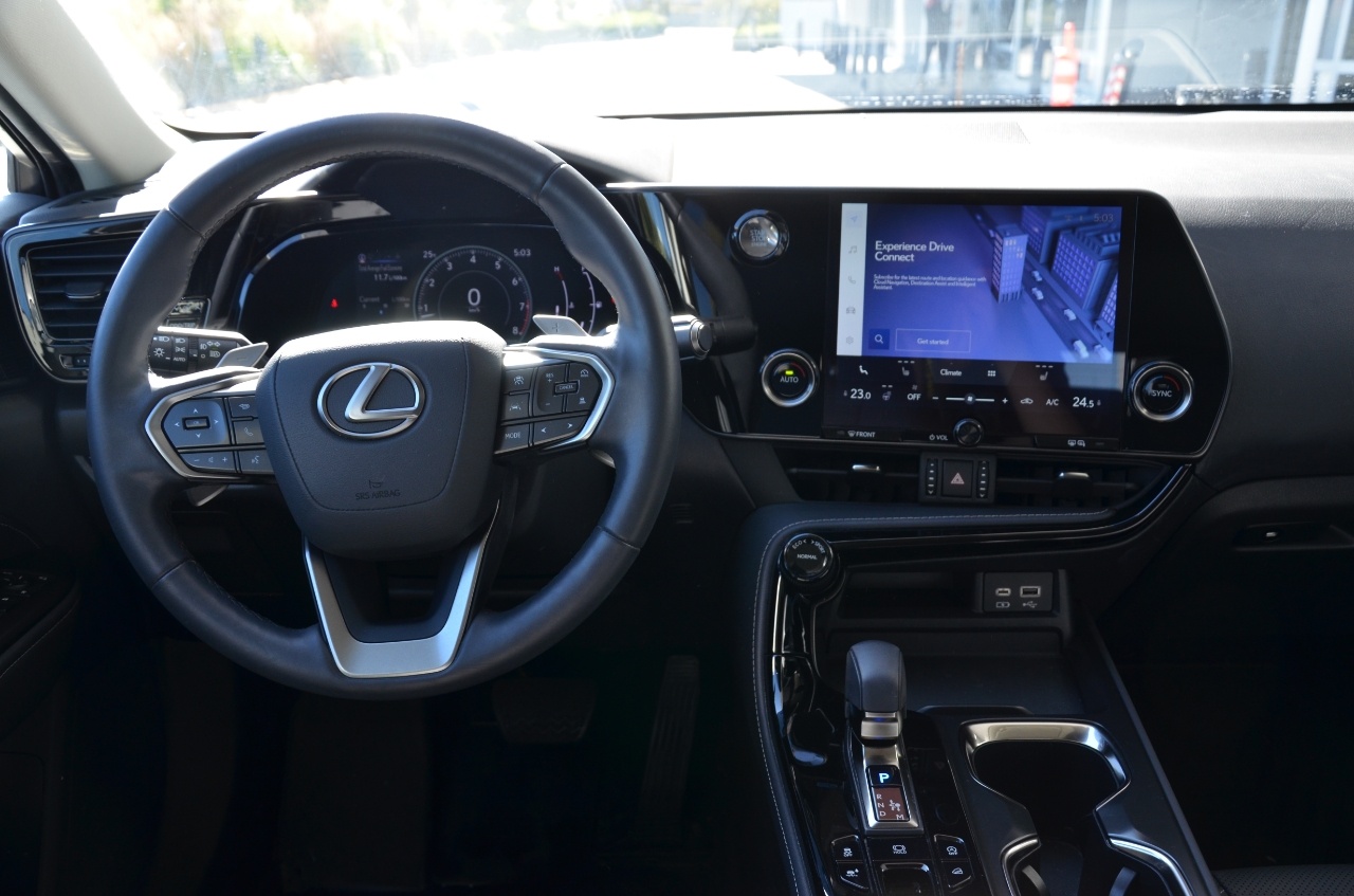 2022 Lexus NX NX 250 AWD *Ltd Avail*, Vancouver, Cash